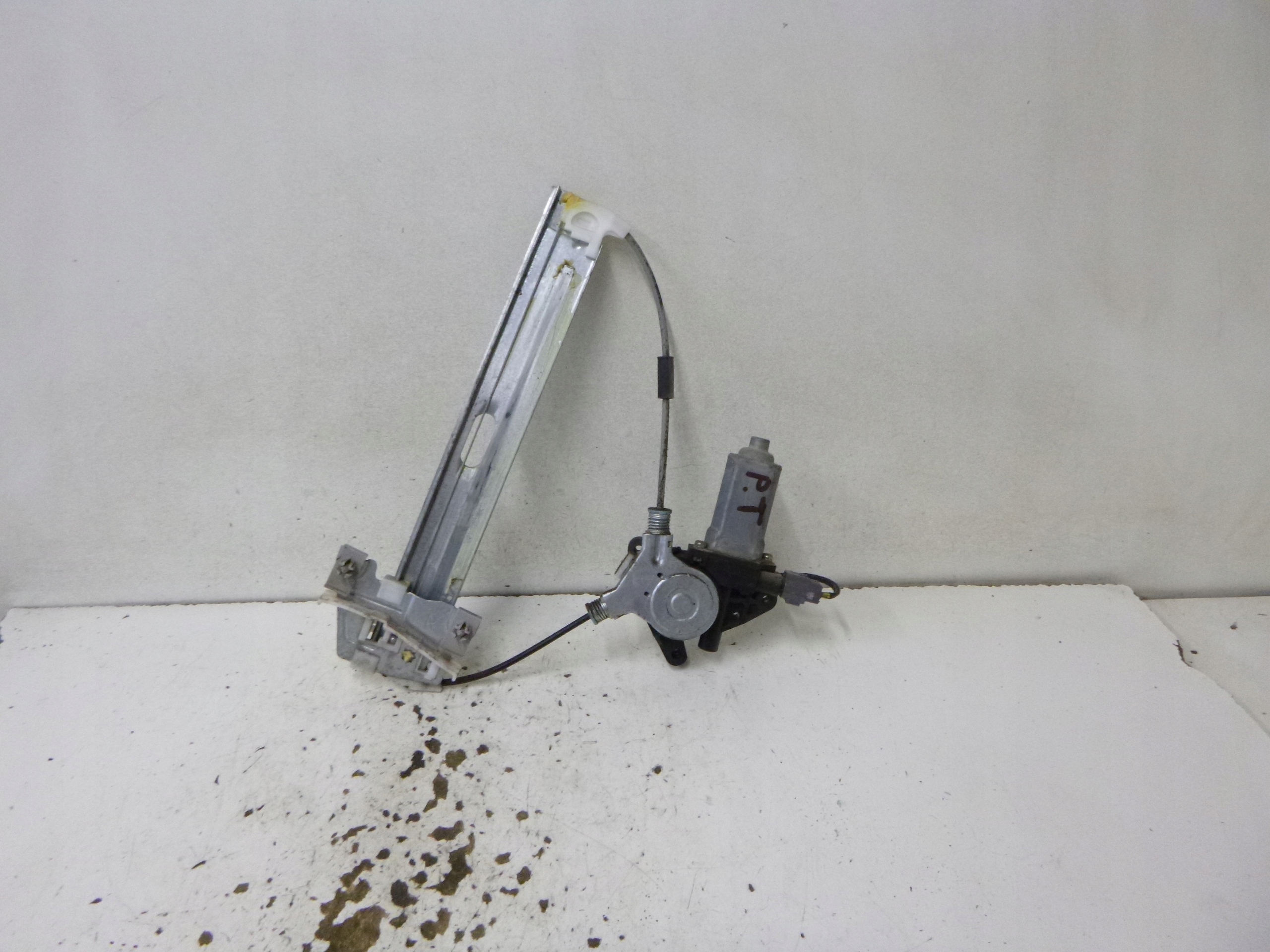 Mécanisme Vitre Arrière Gauche Mazda Tribute 2000-2007 CM091110C DENSO