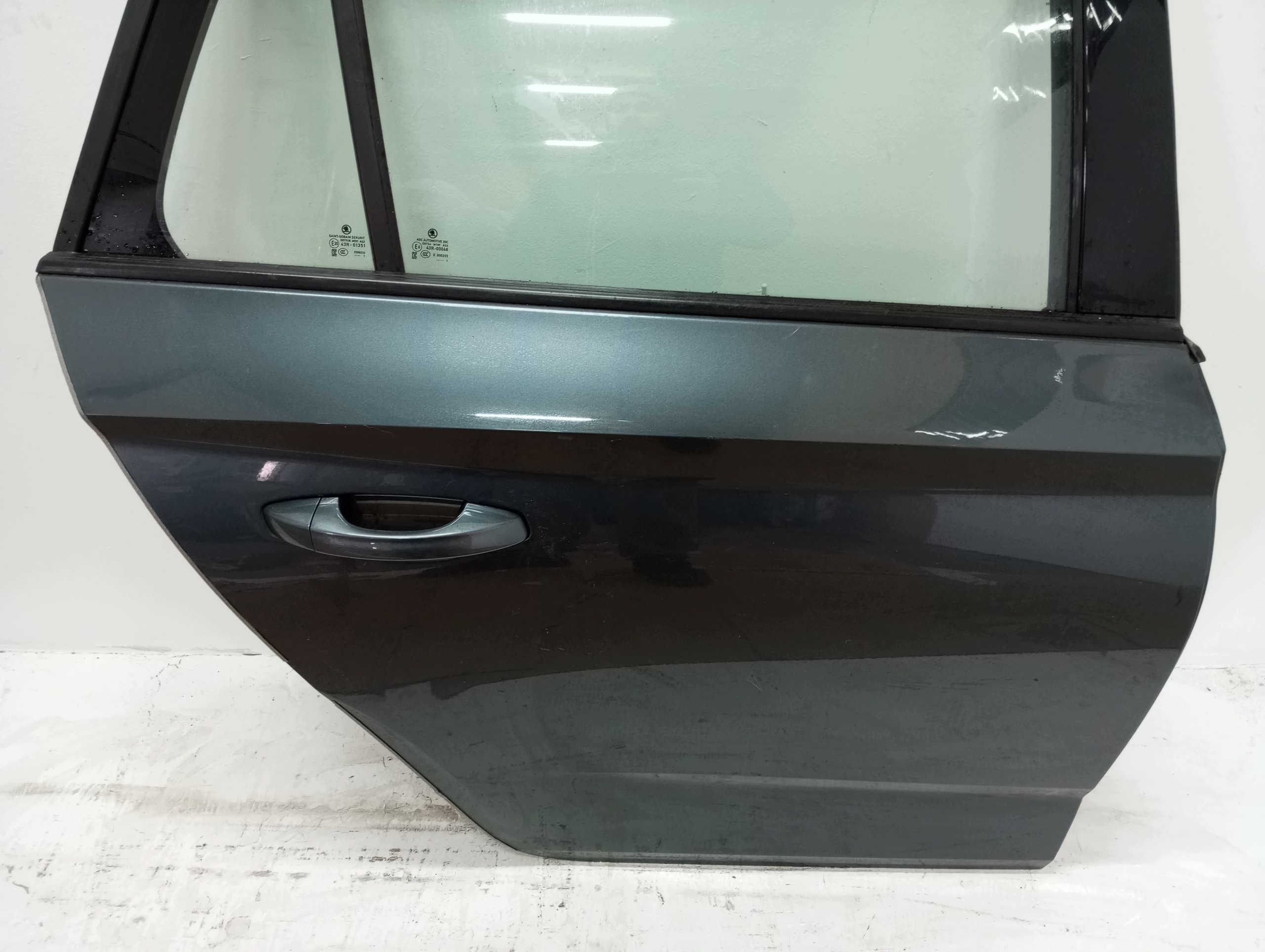door right rear. SKODA KAMIQ 21R