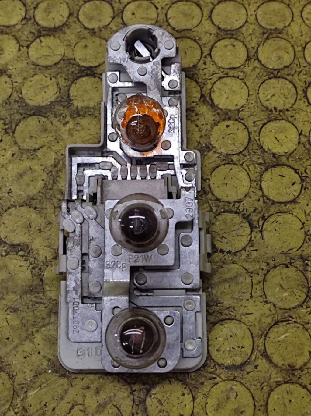 AUDI A3 8L Licht rechts heck 8L0945096