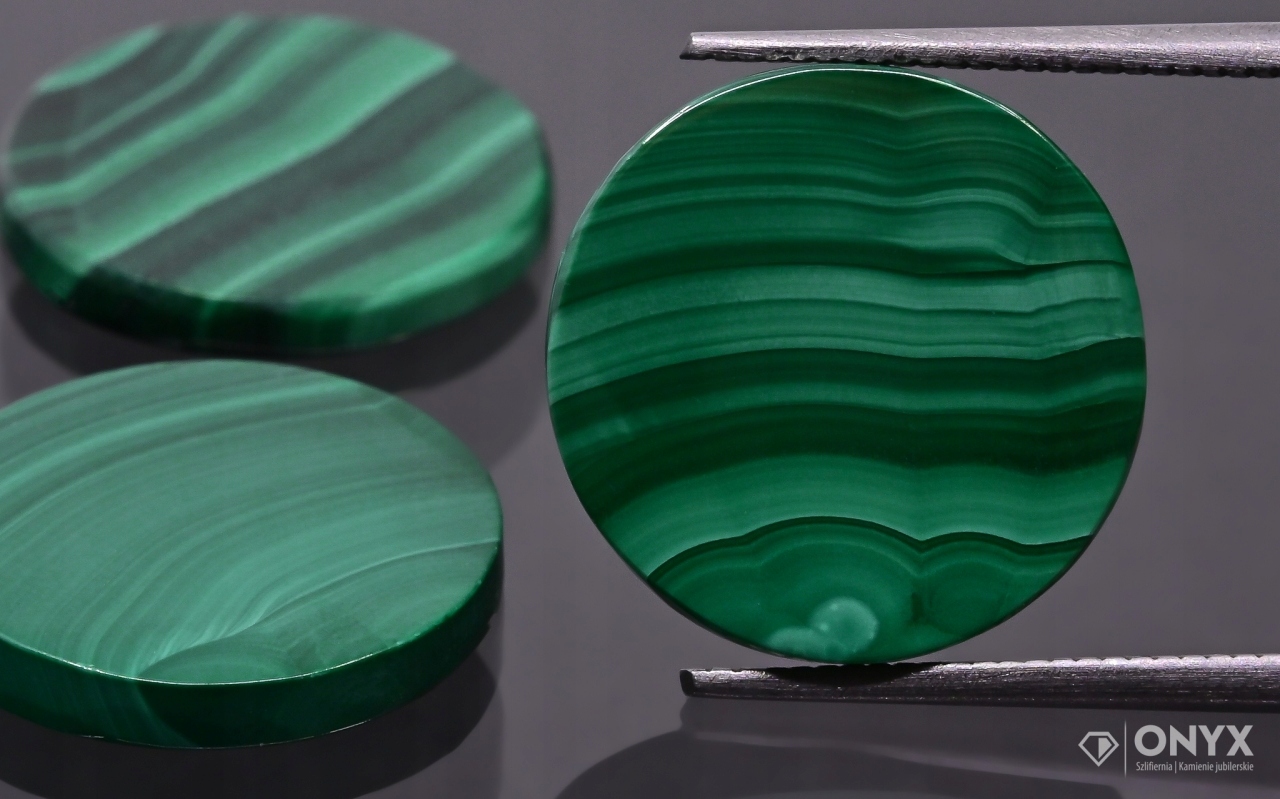 Malachit mělký kulatý fi 20 mm