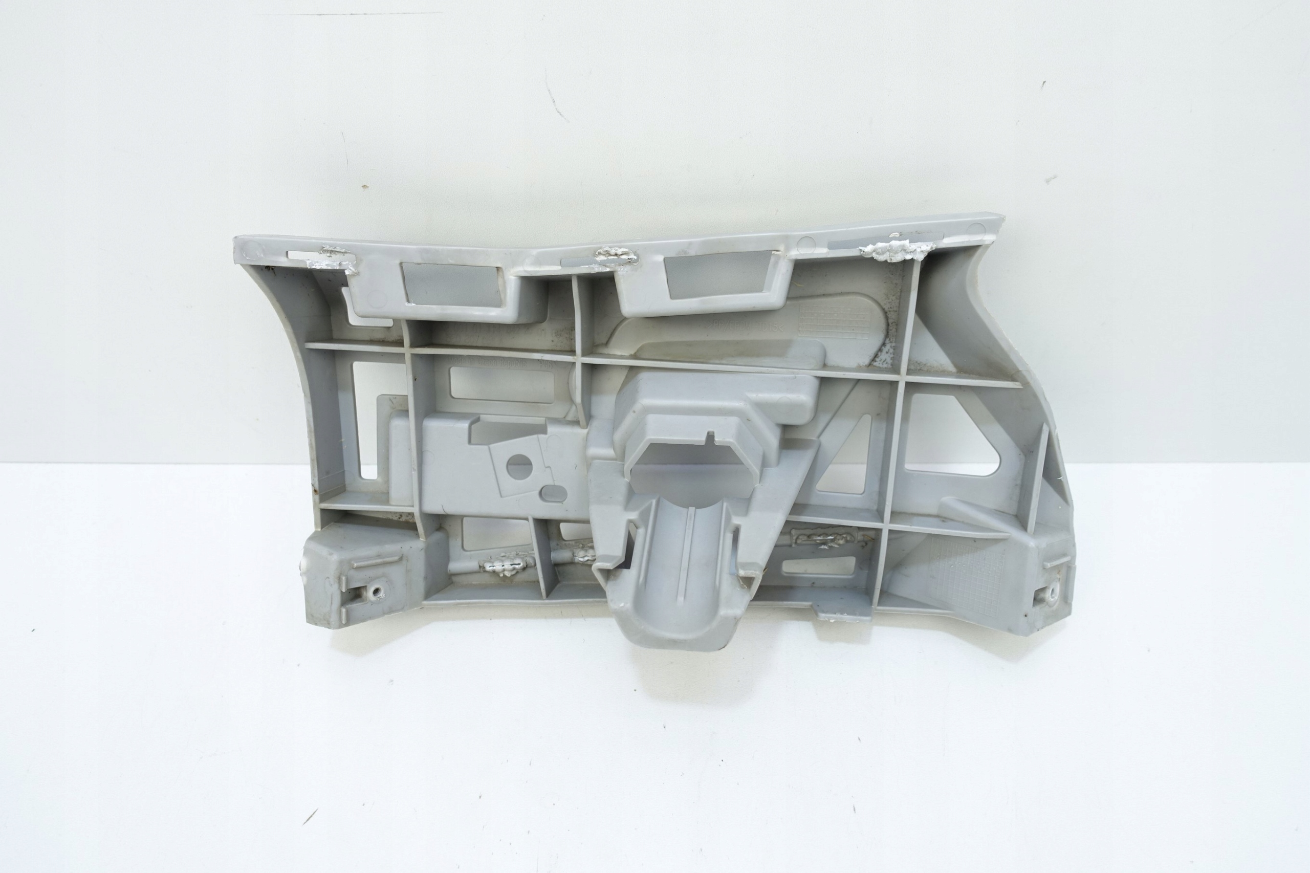 bumper bracket right front SKODA OCTAVIA III 3 5E