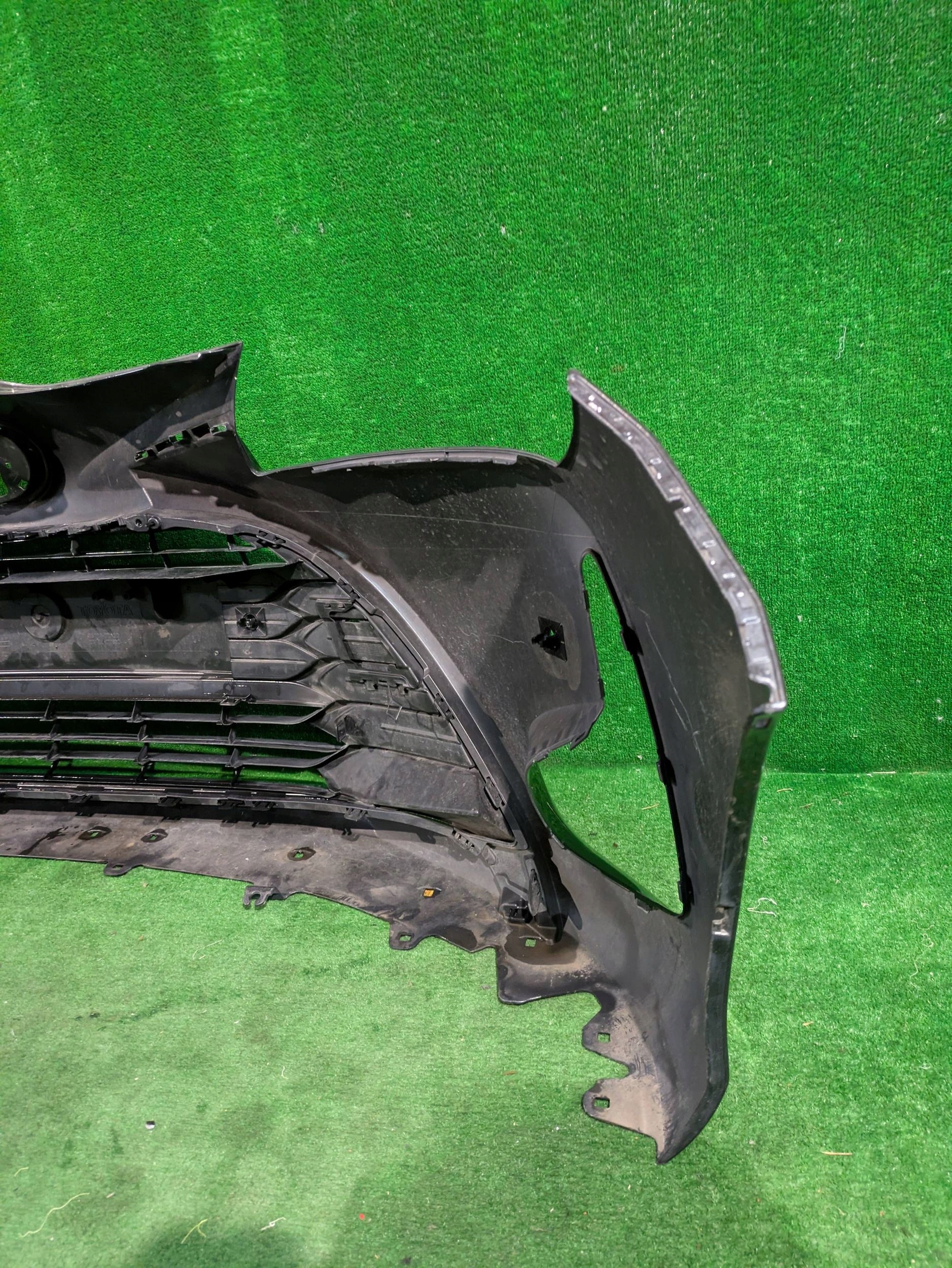 front bumper front TOYOTA YARIS III LIFT 17- NR.7622