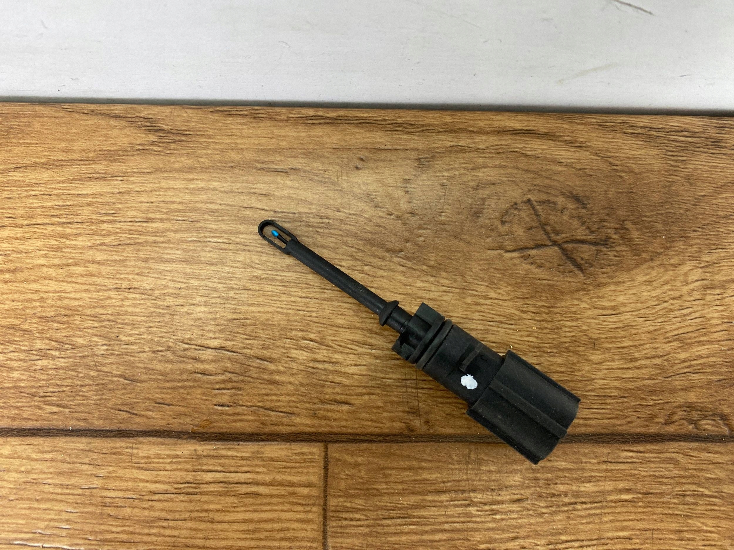 Capteur temperatury de l’air w dolocie Ram 1500 DT 2019+