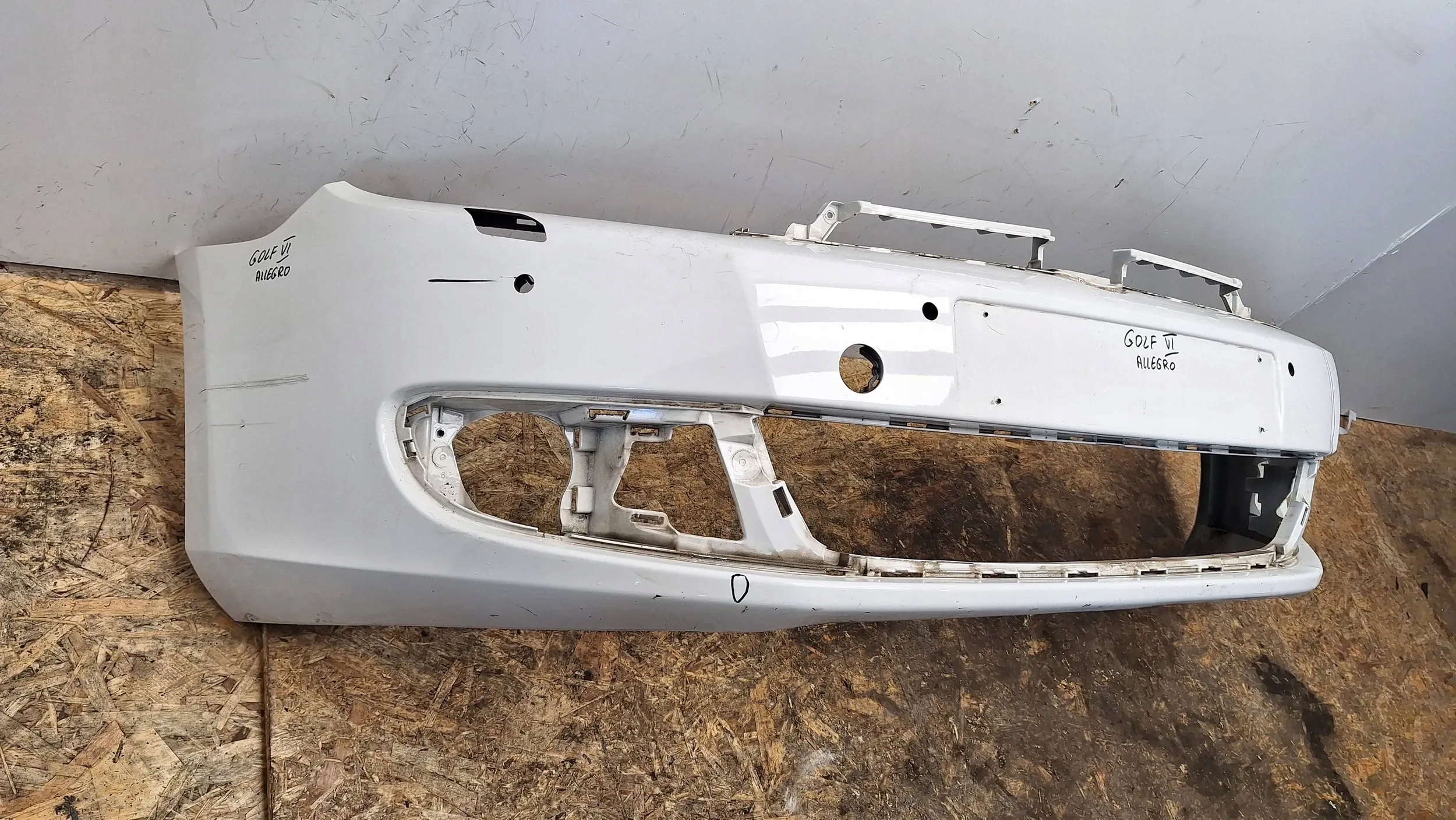 bumper front 5K0807221 VW GOLF VI 6 08
