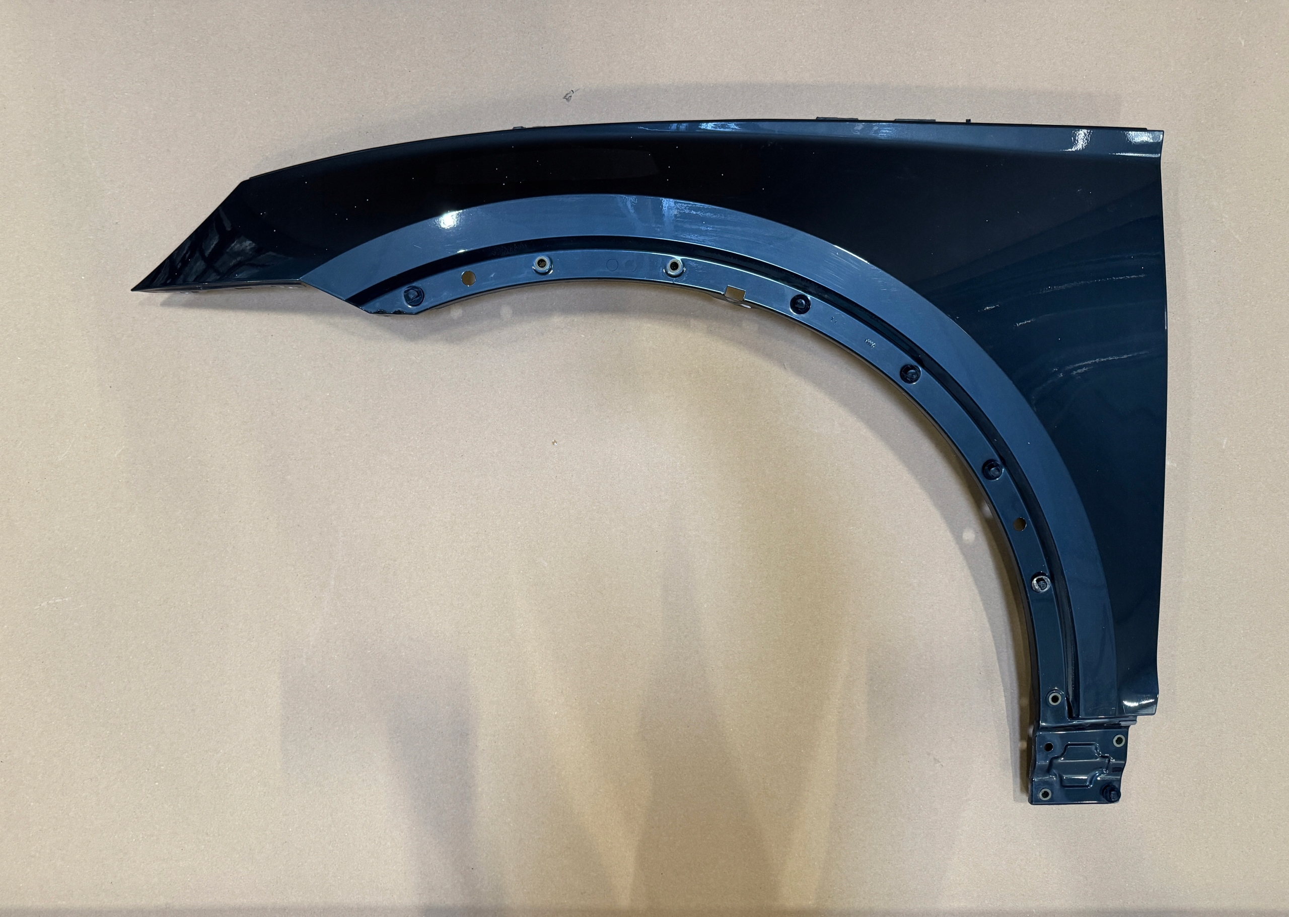 AUDI Q5 80A FY 2017- fender front left 80A821105A LX7L