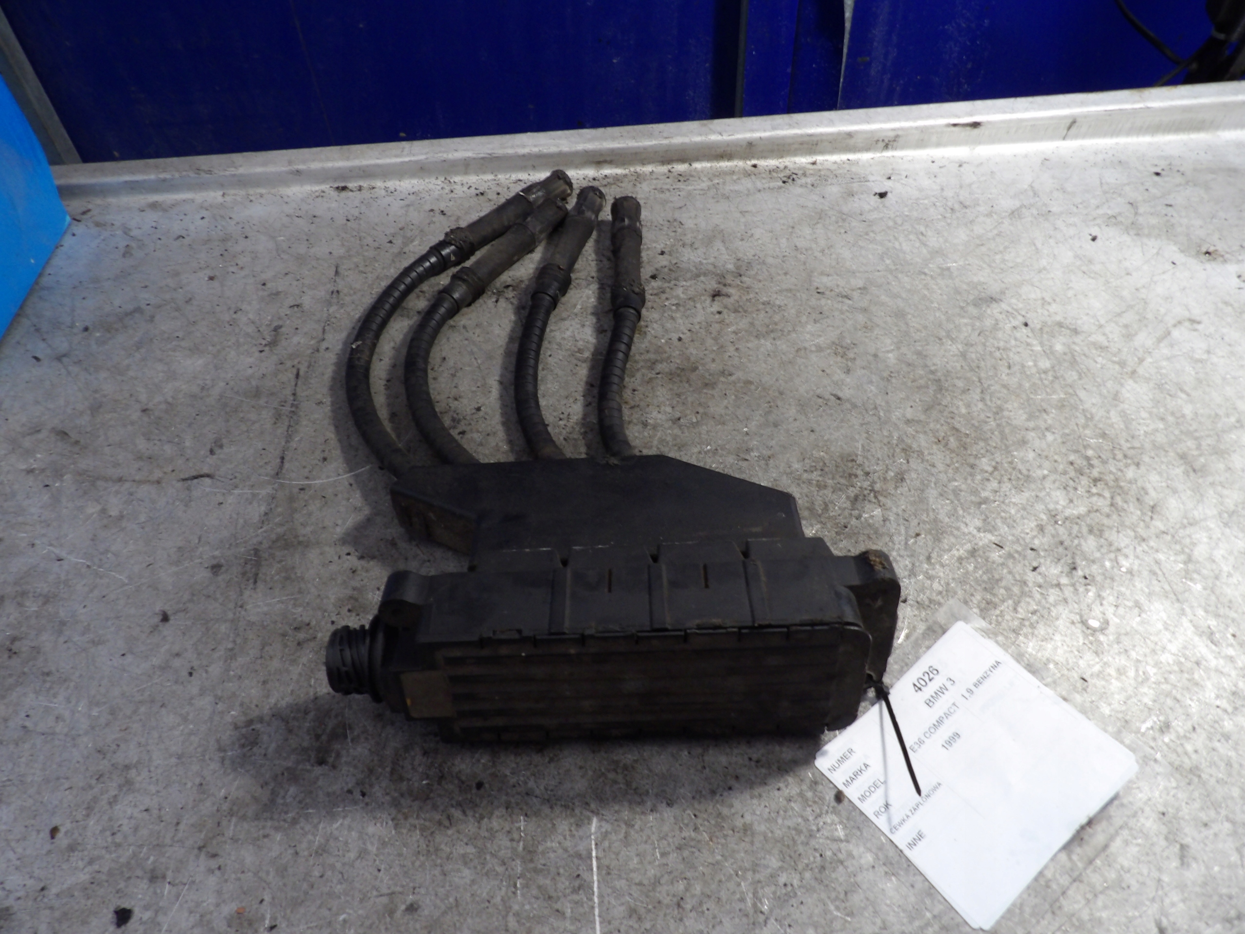 BMW E36 1,9 - 118 km coil ignition 0221503005