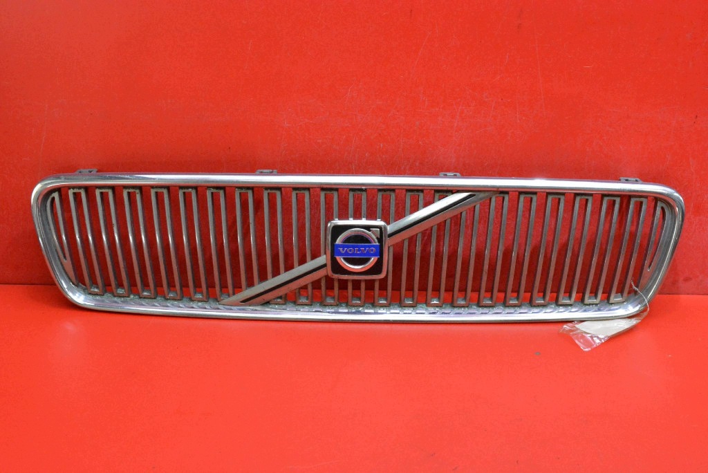 GRIGLIA cromato 08678680 VOLVO V50 1 e 03-11