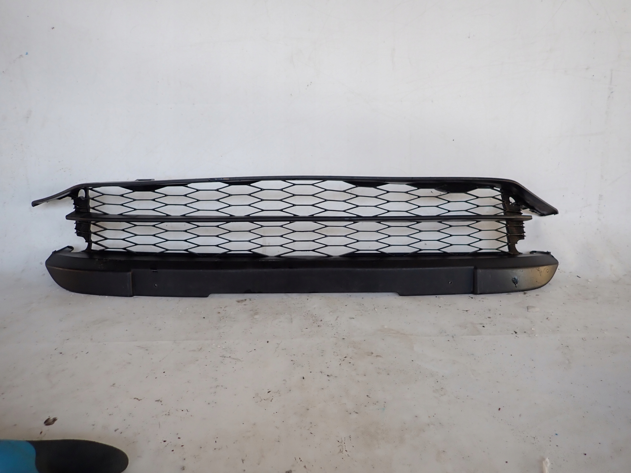 HONDA JAZZ FIT 08-> grid central of a bumper front