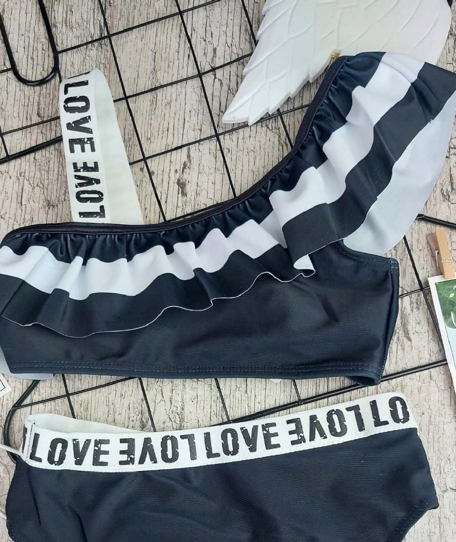 STRÓJ KOSTIUM KĄPIELOWY 7-8 LAT Rozmiar 122