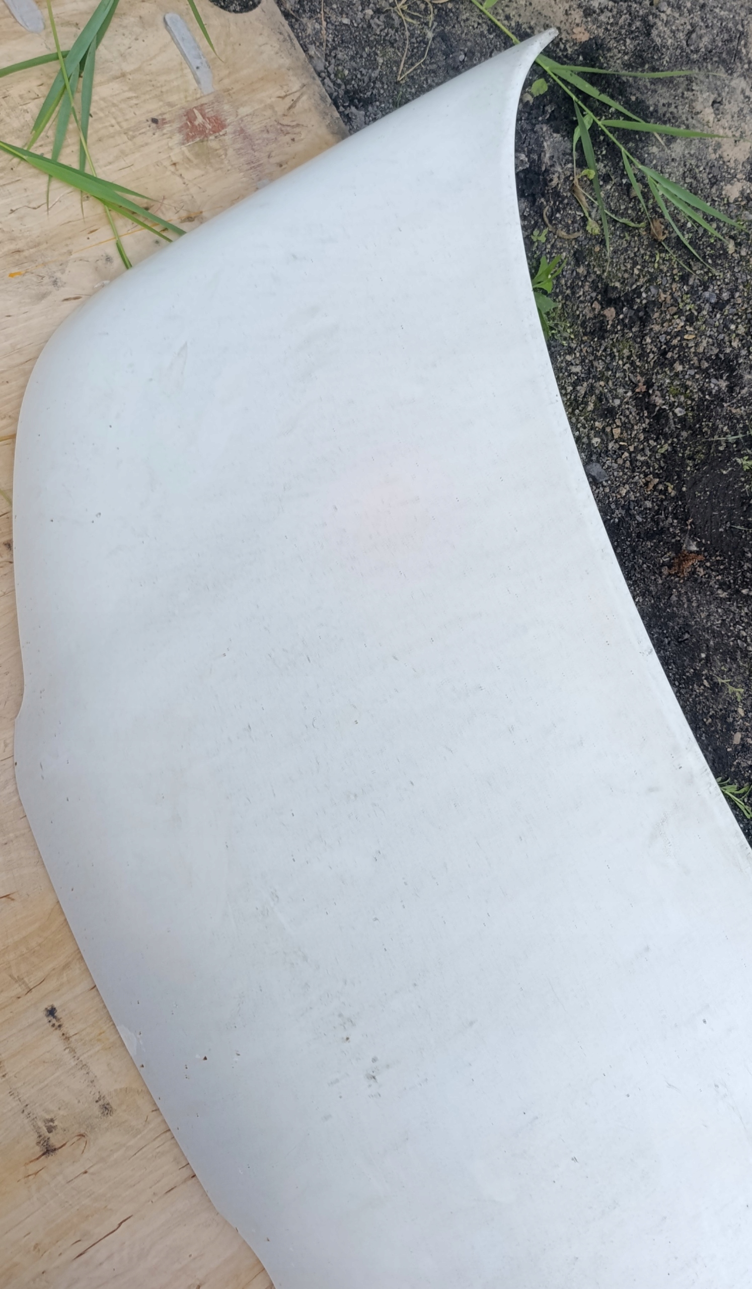 VW T5 bonnet biala