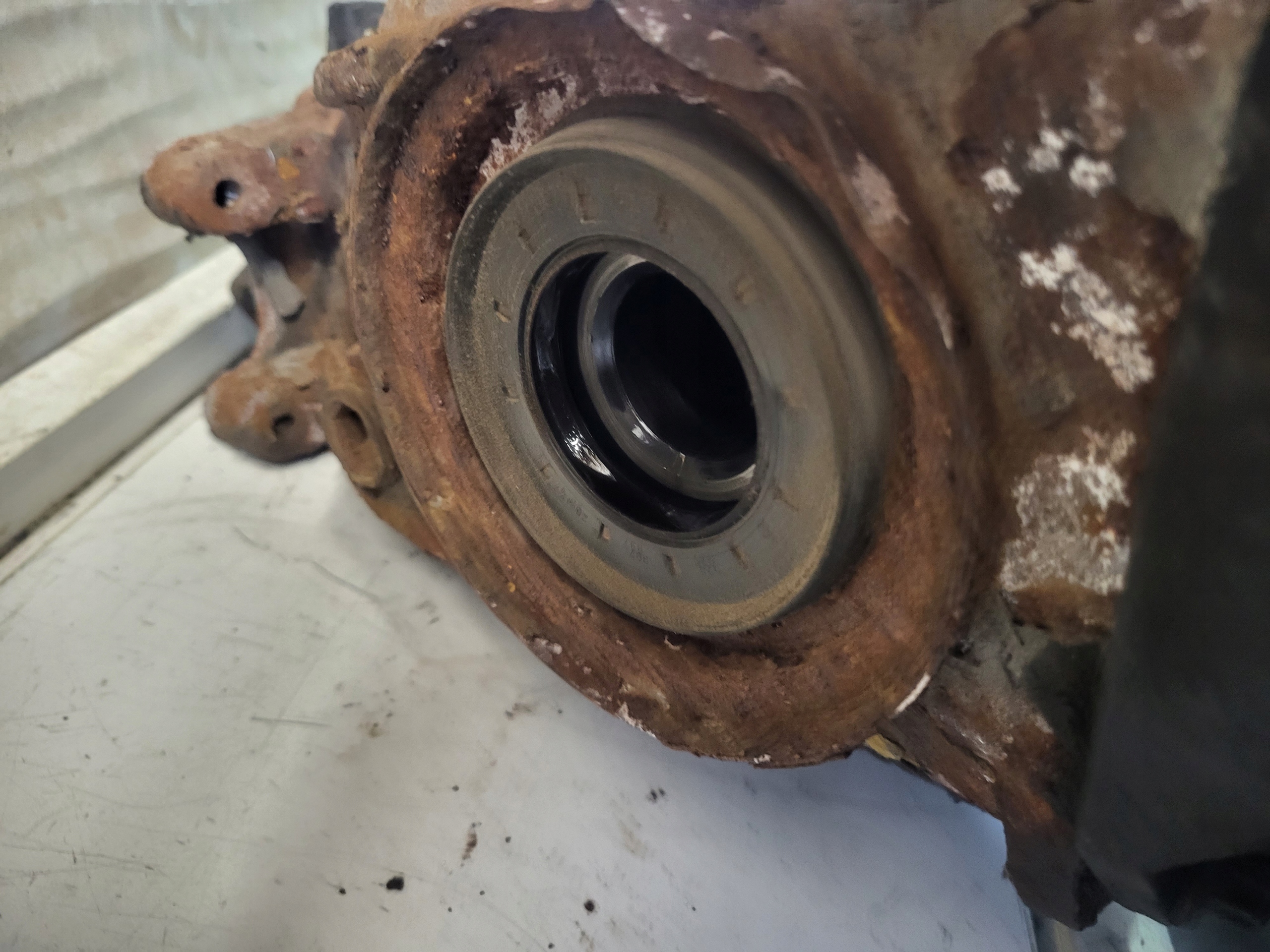diff differential rear part MERCEDES W211 2.2 CDI A2303511108