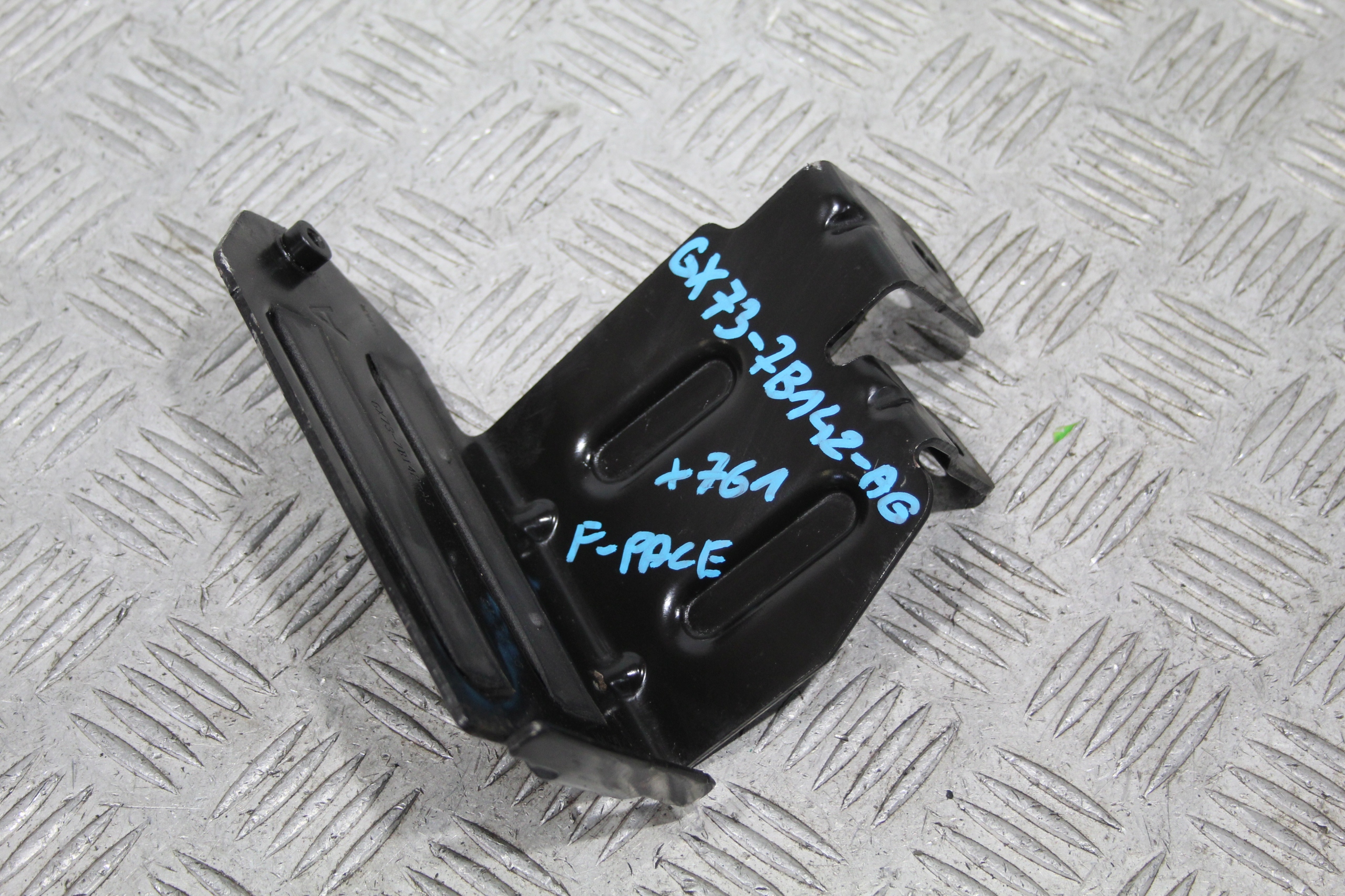 Держатель крепление кронштейн jaguar X761