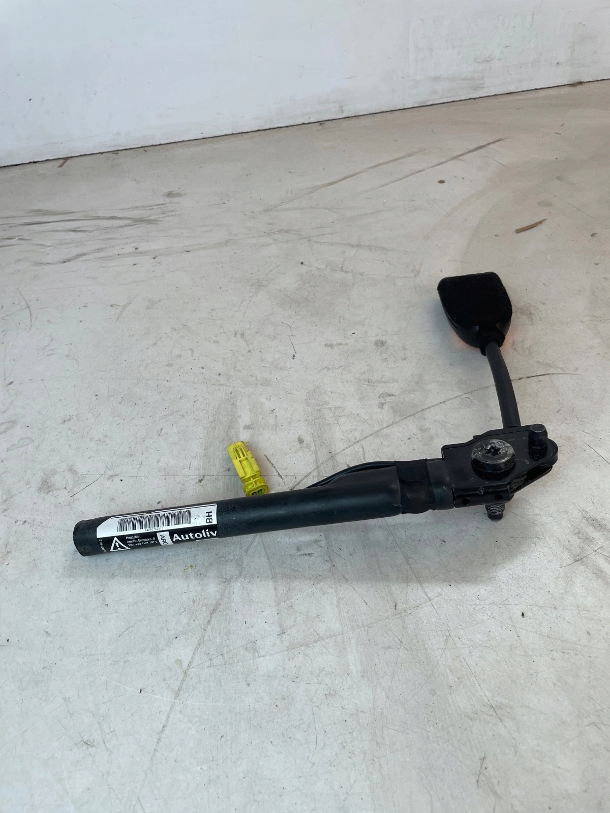 adjuster supports front front right Opel Astra J GTC 3D