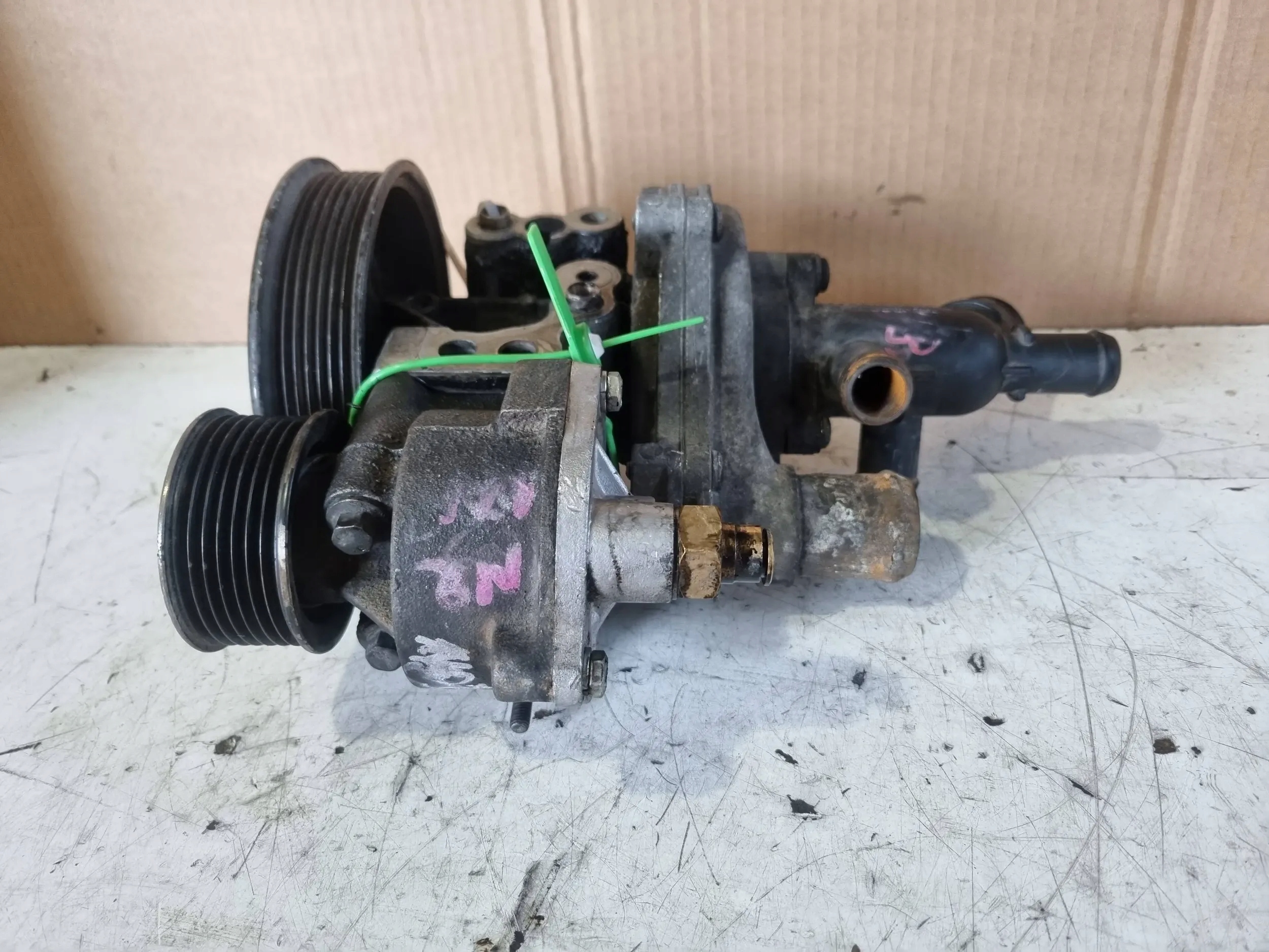 servo pump water pump 0070905137 FORD TRANSIT MK6 2.4 TDDI