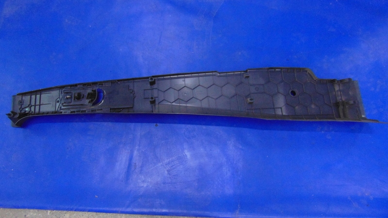 cover side SLUPKA left MERCEDES SPRINTER W907 W910 18-25R