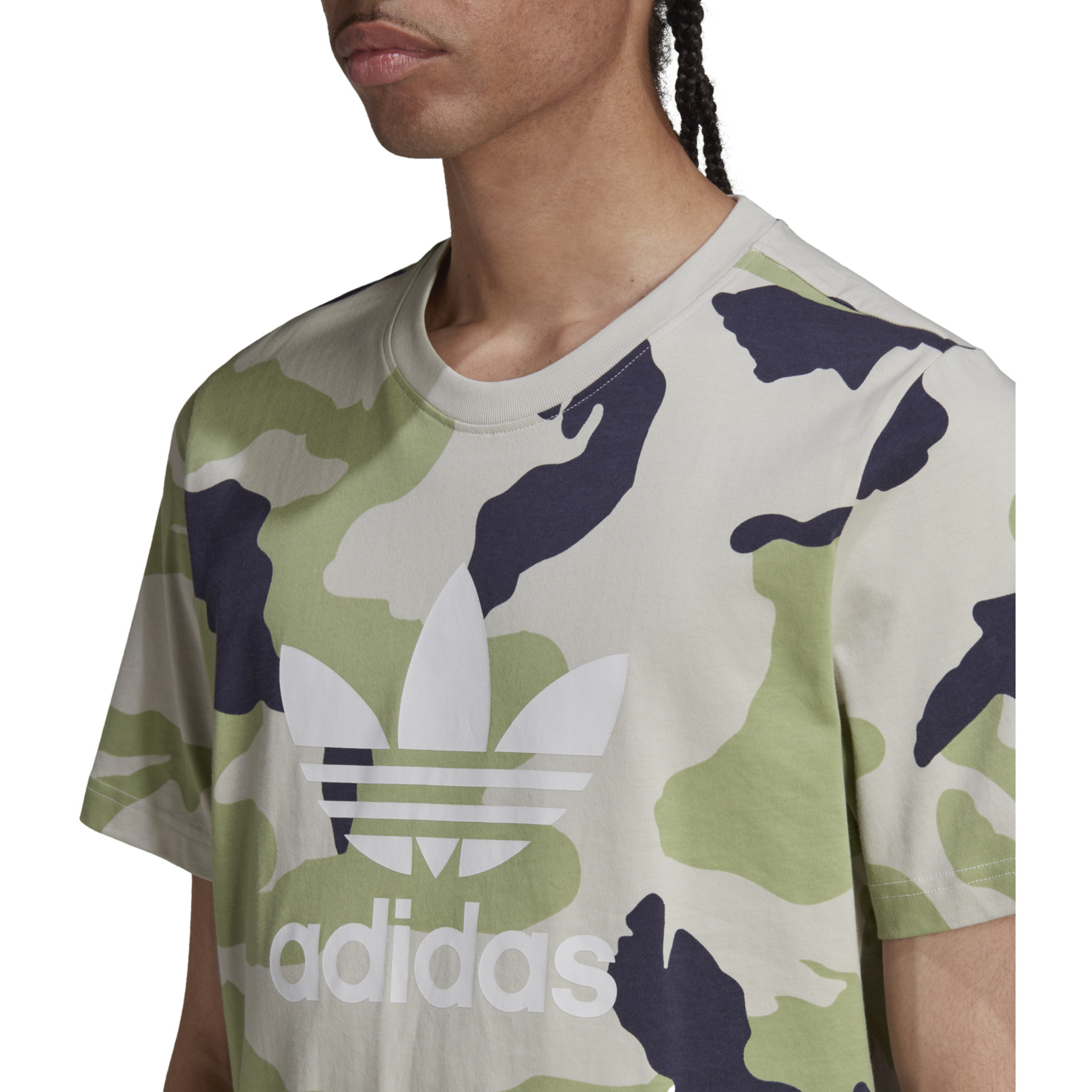 ADIDAS KOSZULKA CAMO HC7188 r M Dekolt okrągły