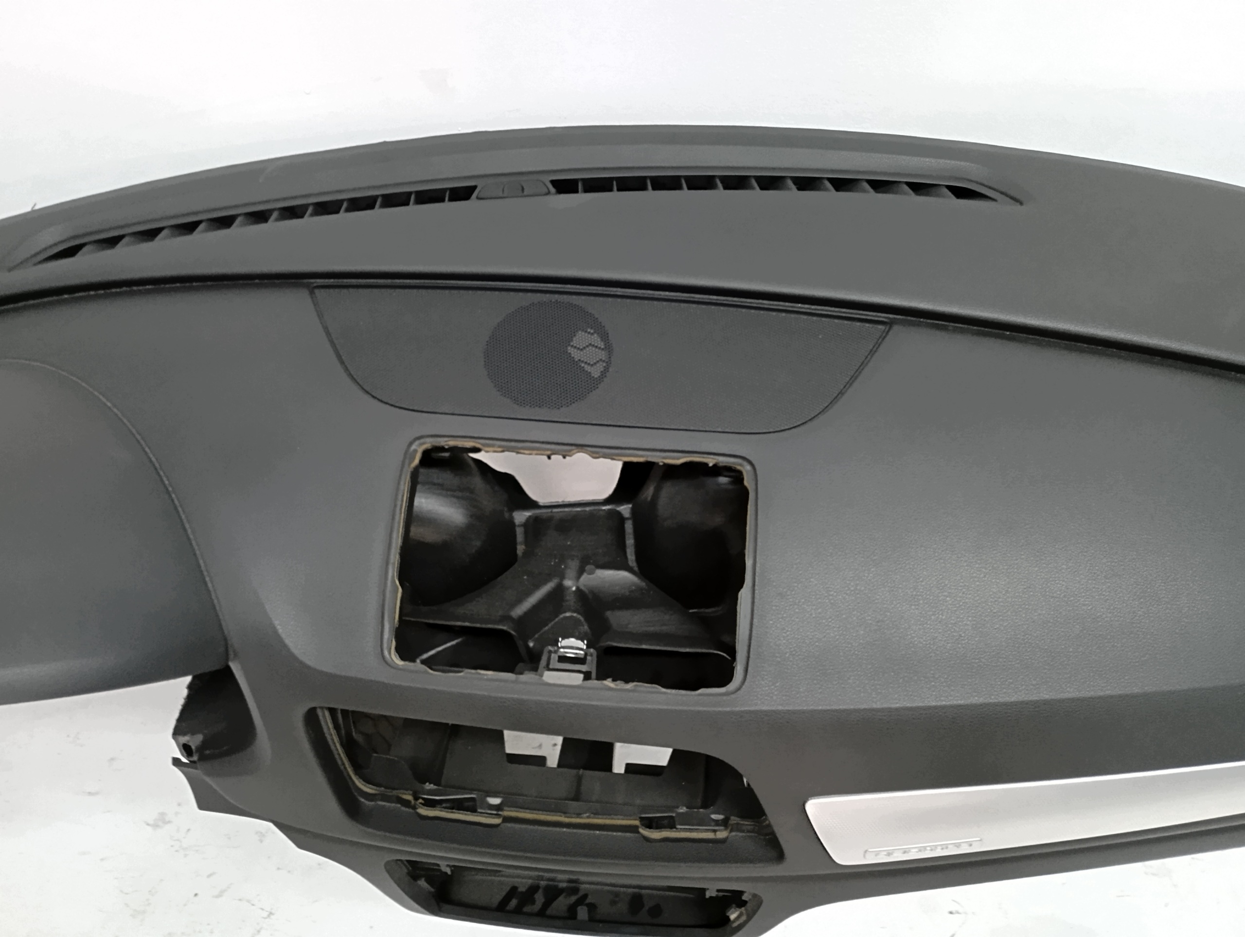 dashboard AUDI Q3 8U0