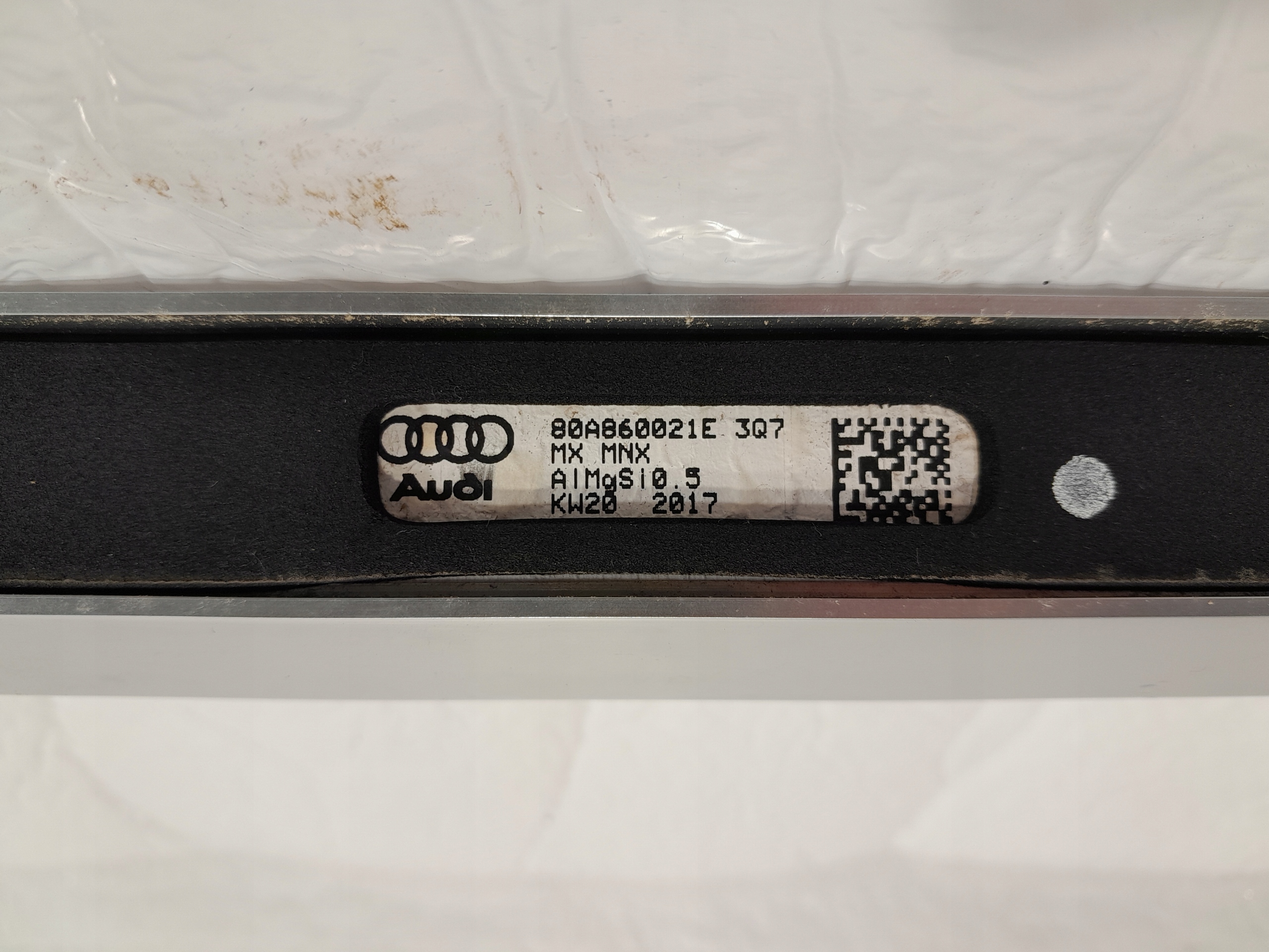 AUDI Q5 II 80A ski roof right 80A860021E