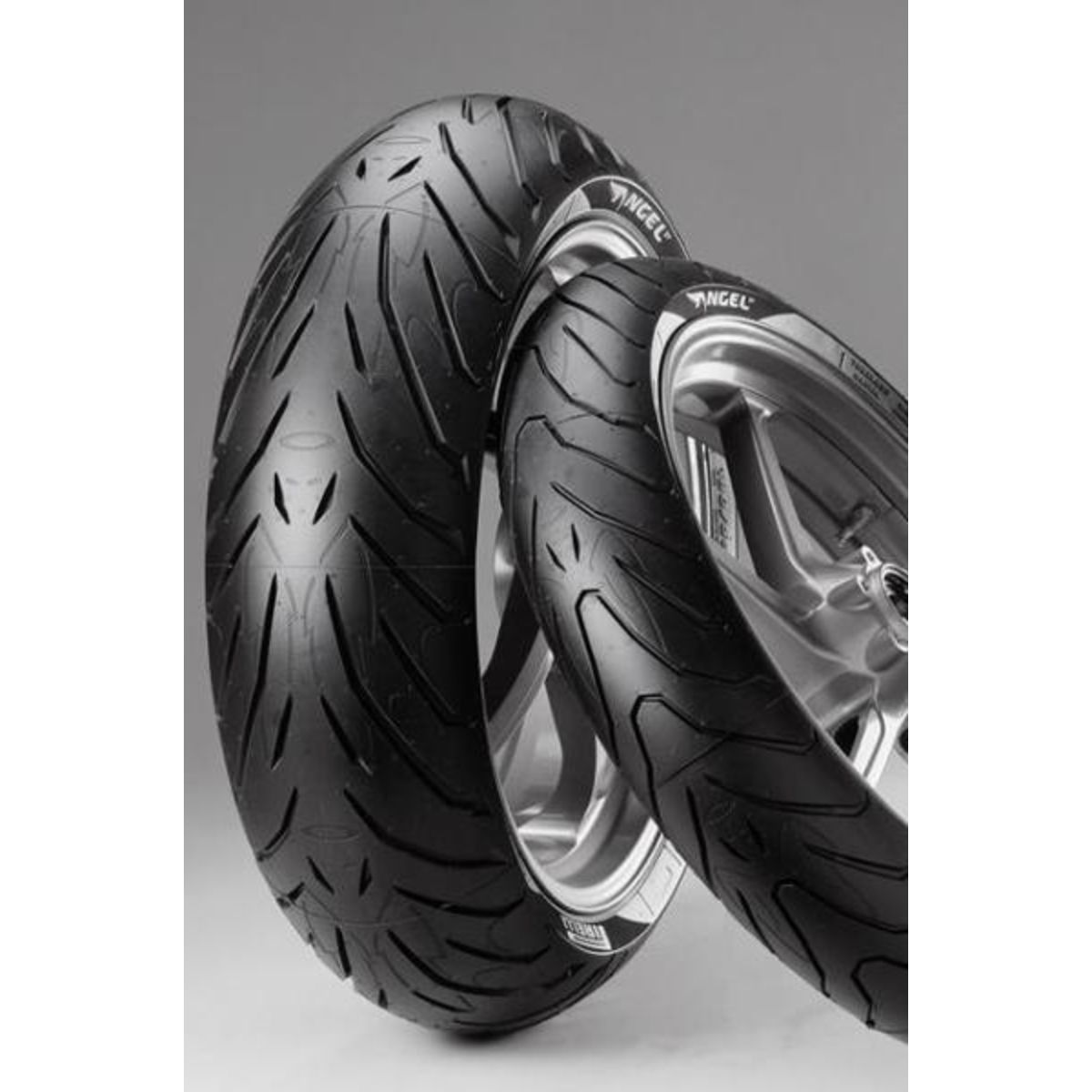 PIRELLI 180/55ZR17 TL 73W ANGEL ST Tył