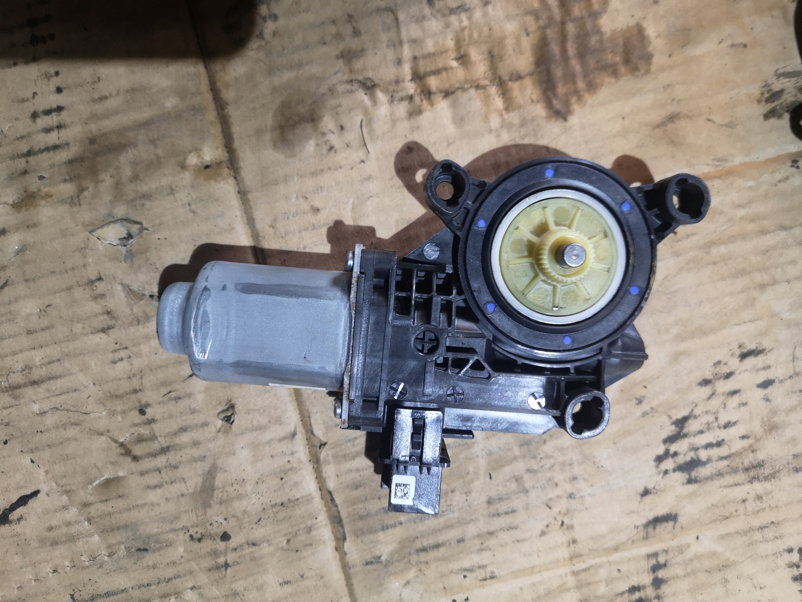 МОДУЛЬ СТЕКЛОПОДЪЕМНИКА VW SEAT SKODA 6Q2959802J