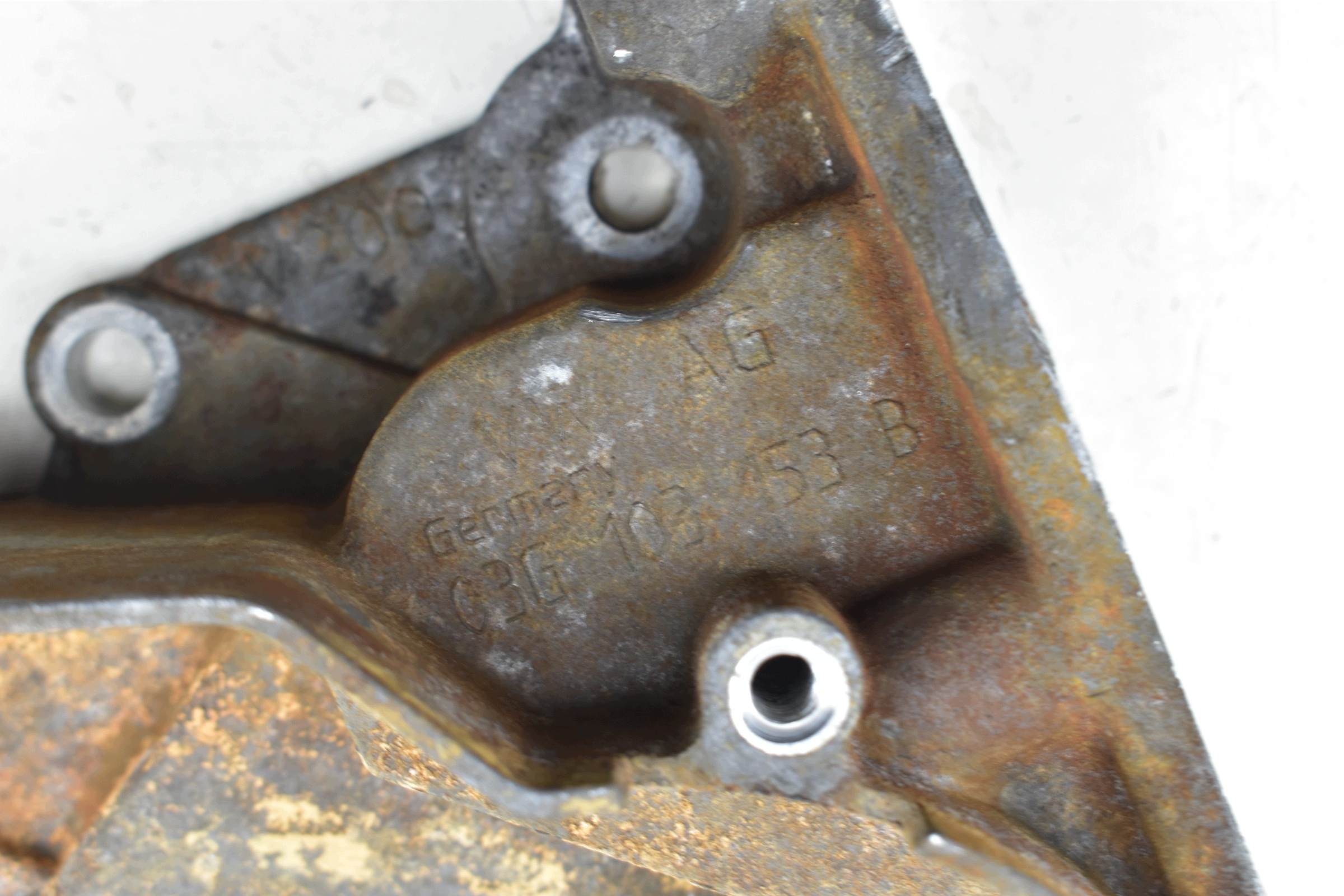 dichtung der kurbelwelle VW PASSAT B6 AUDI A4 B8 SKODA SUPERB 2.0 TDI 03G103153B