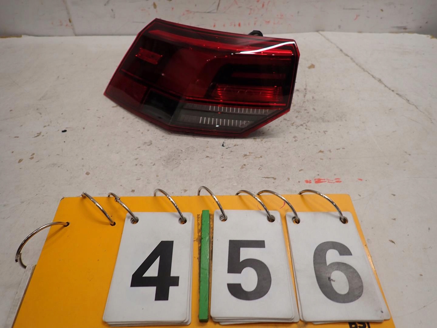 light rear part rear left VW GOLF VIII HB 2020- 5H0945095C