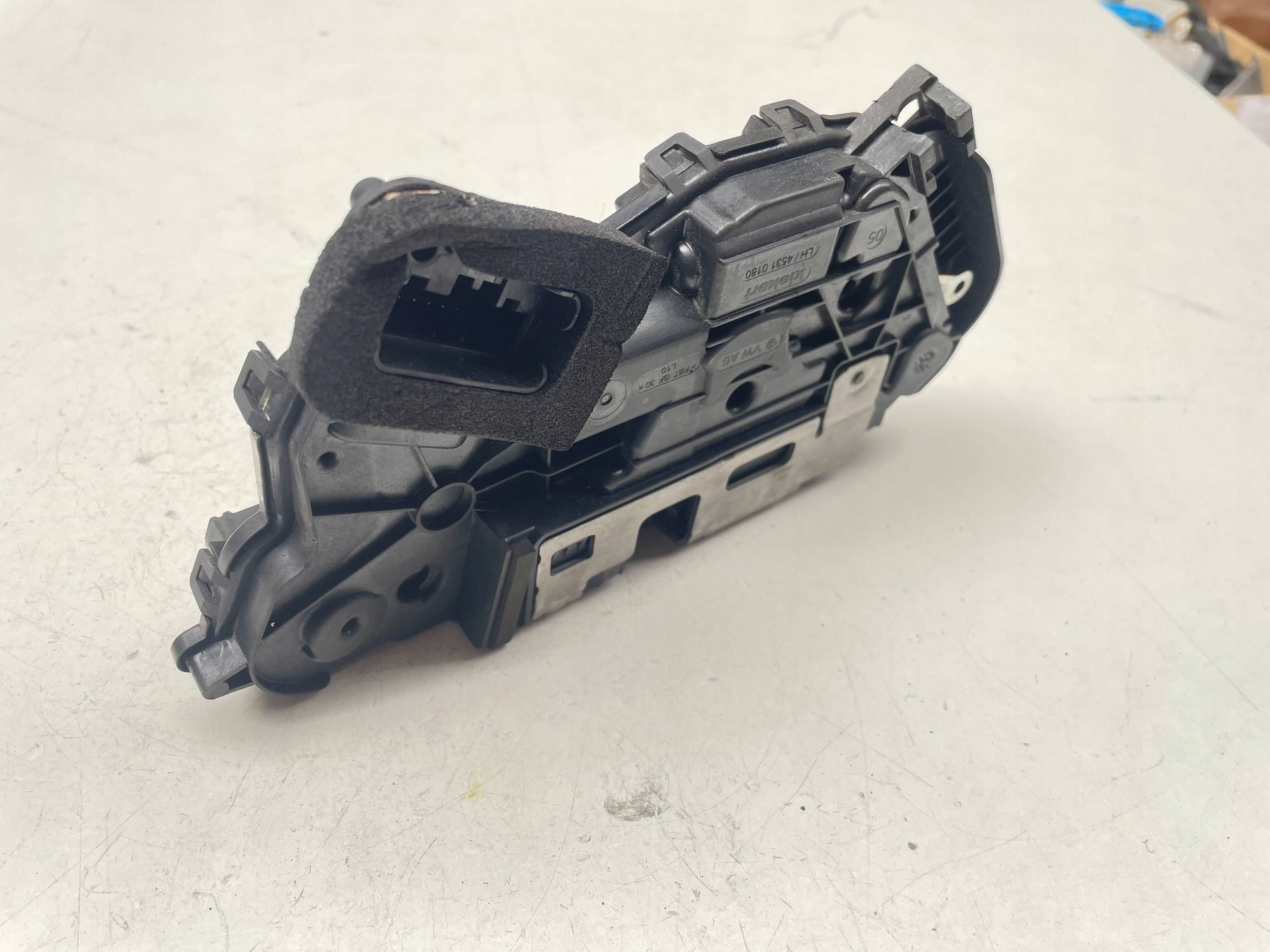 VOLKSWAGEN SEAT SKODA lock door left front 5TB837015E !J