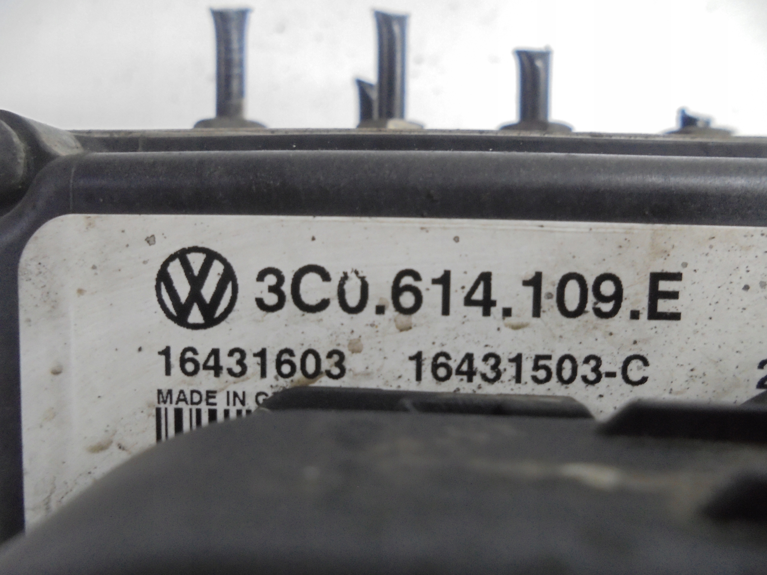 VW PASSAT B6 2,0 TDI pump ABS 2007R