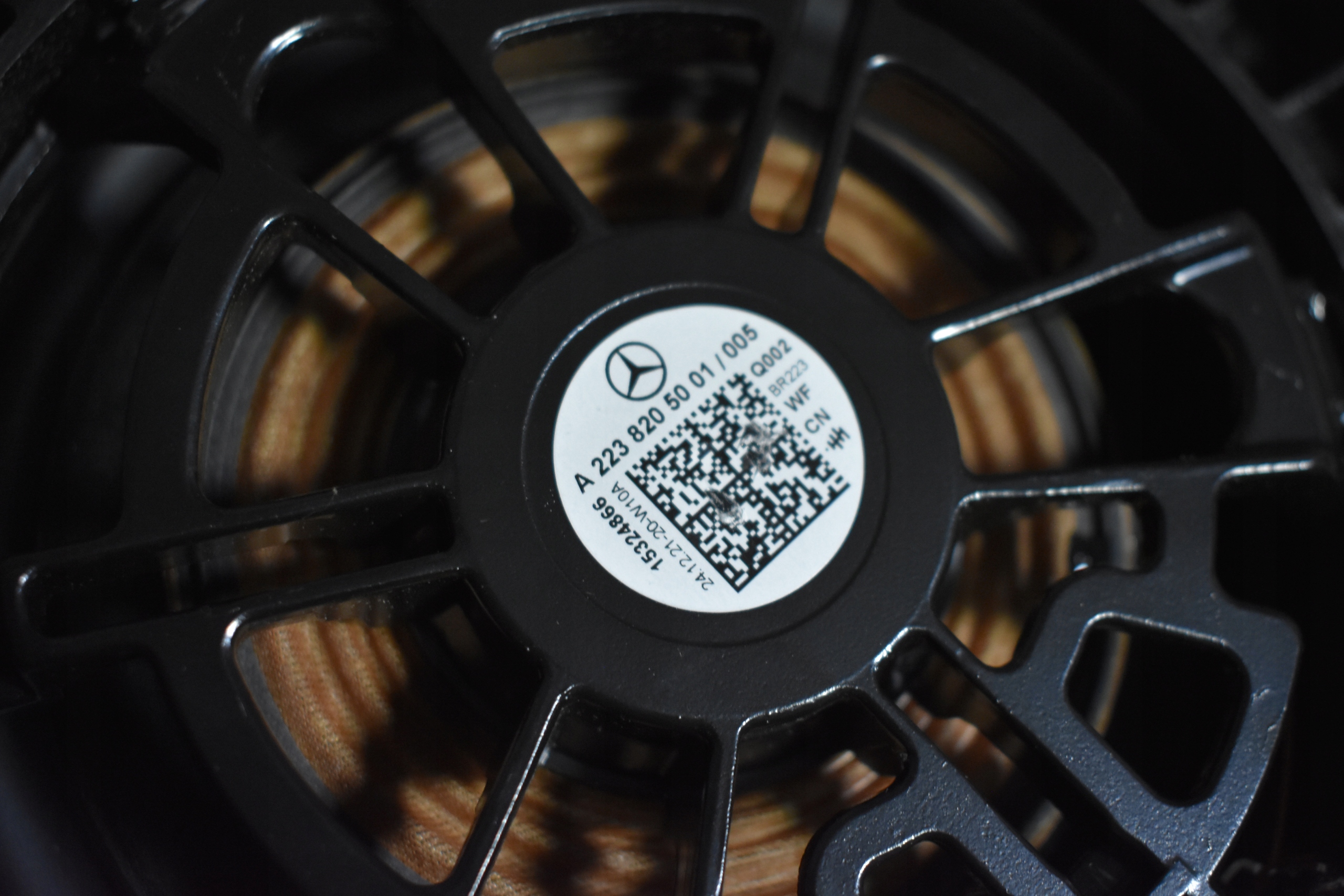 IDEALNY speaker MERCEDES W223 1