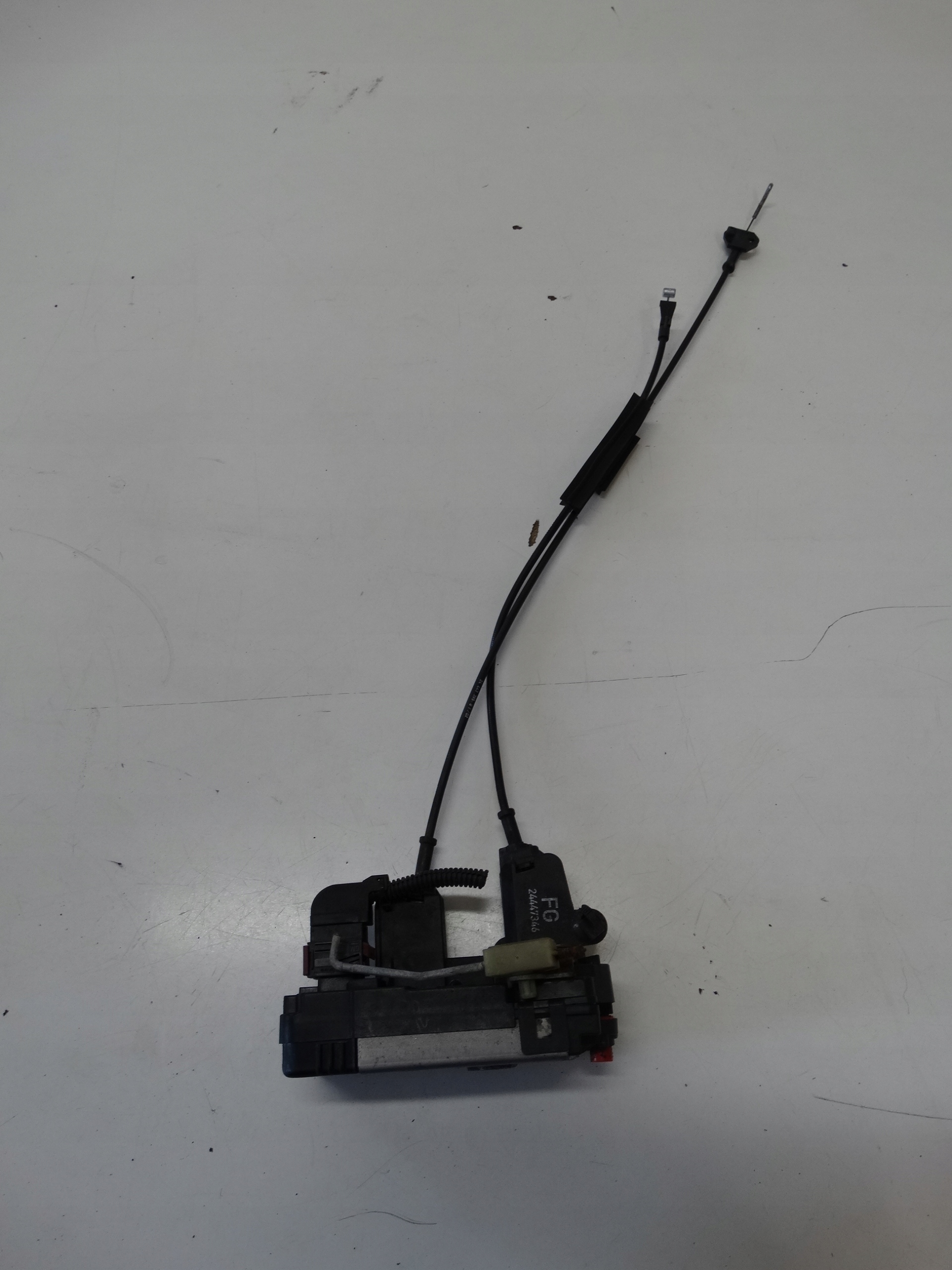 lock door right rear part OPEL VECTRA C 24447346