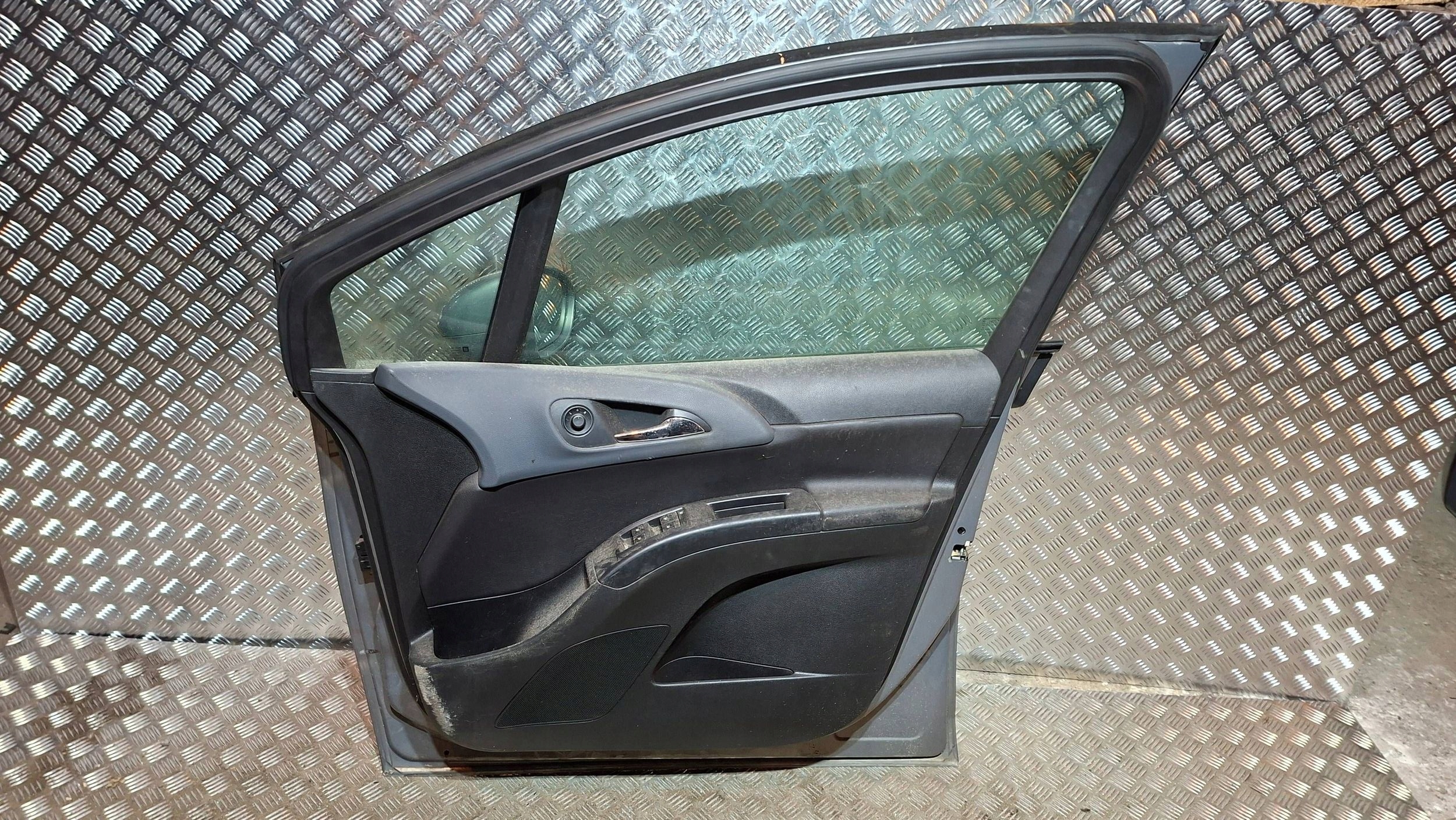 door front right OPEL MERIVA B 2010