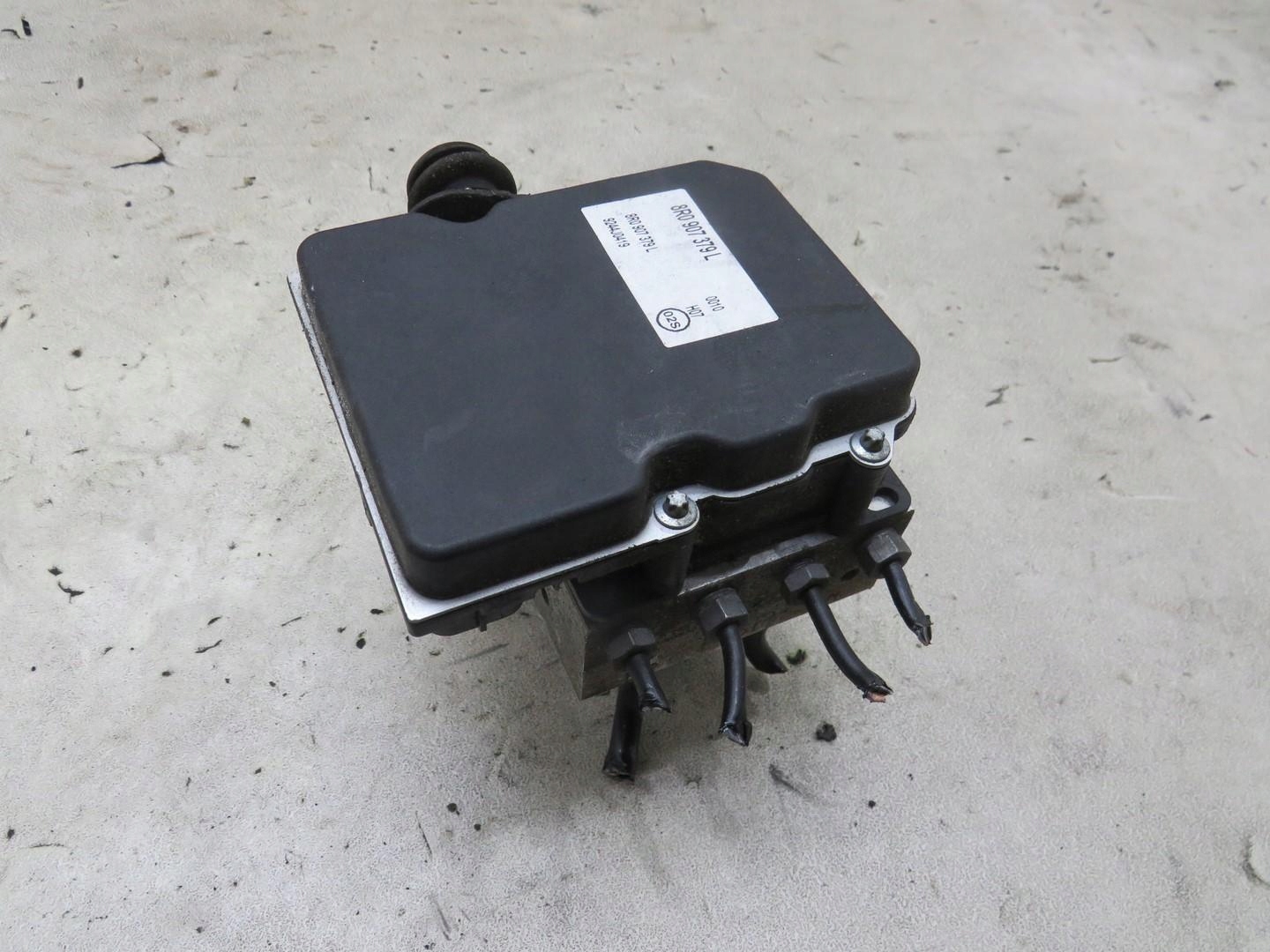 насос ABS Audi Q5 8R 8R0907379L