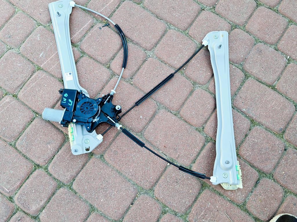 window regulator front Opel Insignia B 39176499