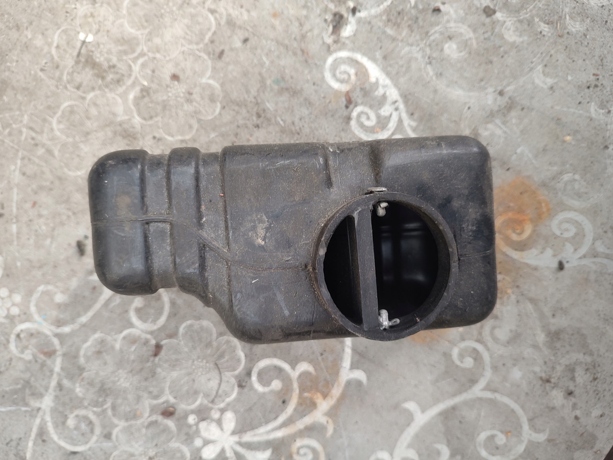 Rezonator luft Opel Frontera 897140411