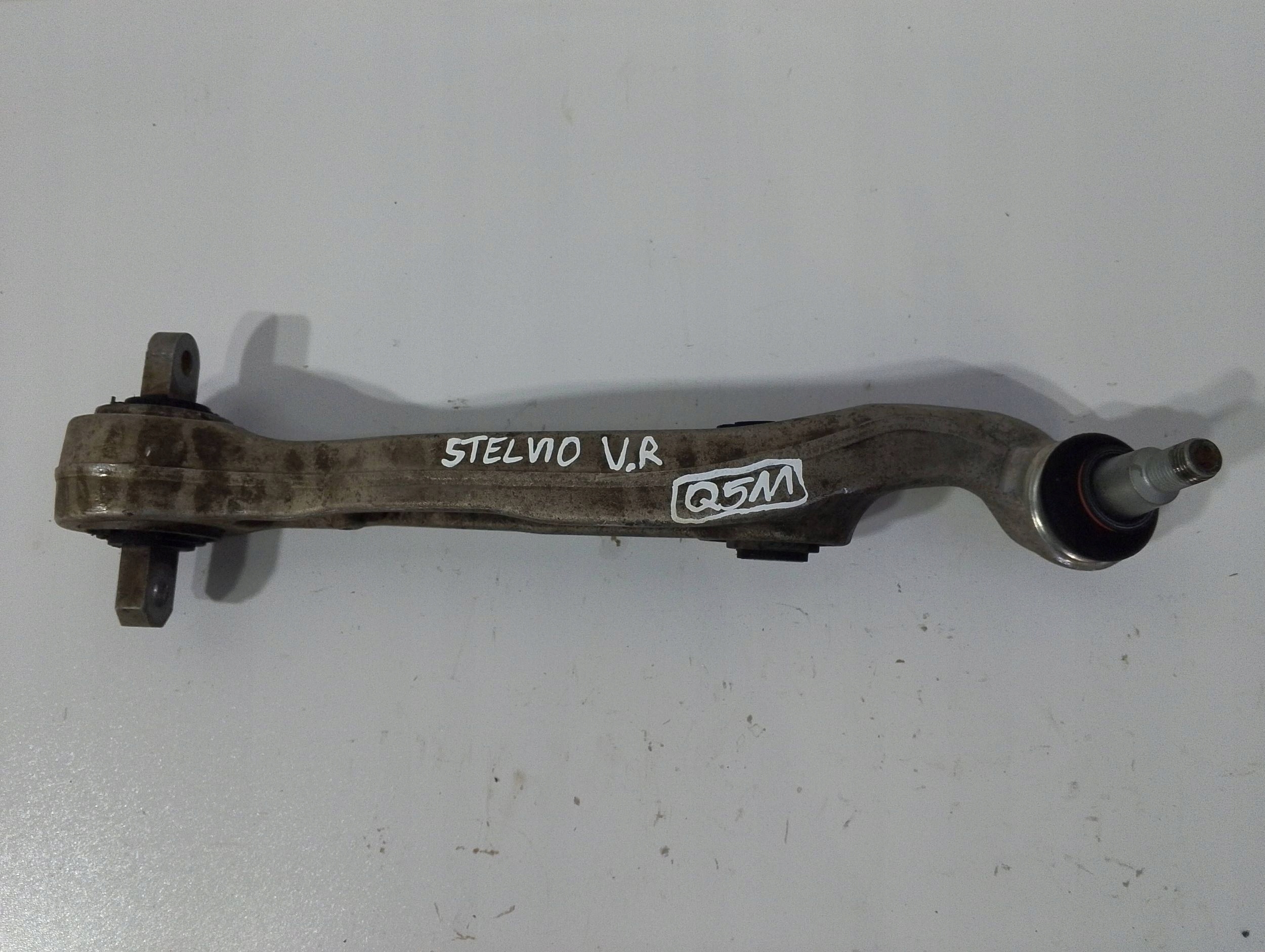 Alfa Romeo Stelvio arm front right K206203C467 (Q511)