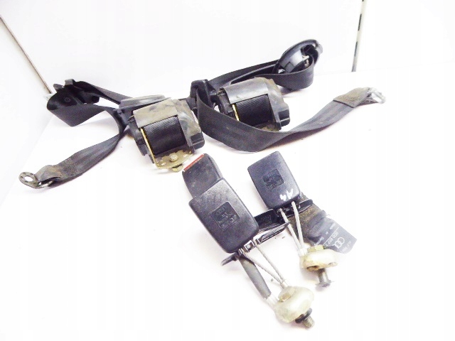 Audi A4 B5 ремни задний правый левый комплект