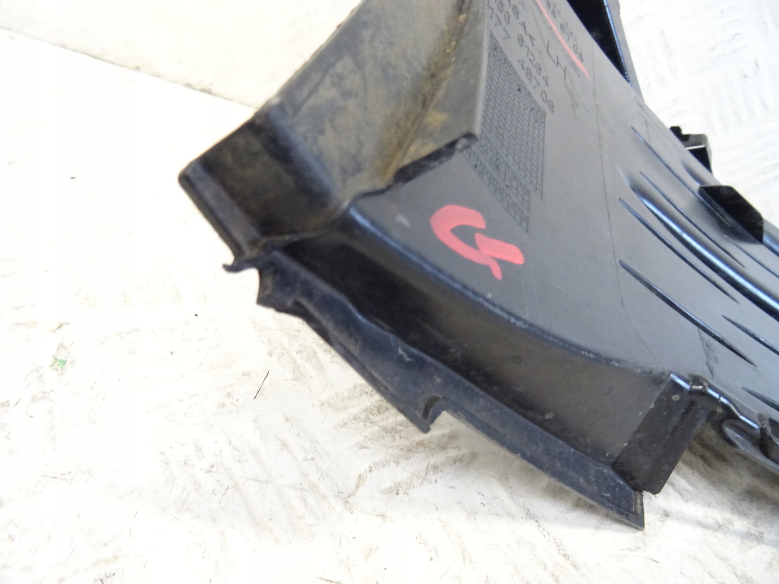 grid of a bumper front front left MERCEDES A-KLASA W177 LIFT AMG