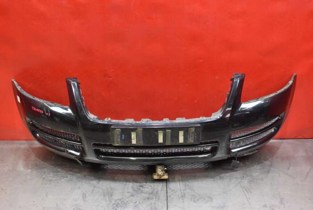 bumper front front black 7L6807217R VW TOUAREG 1 and 02-10