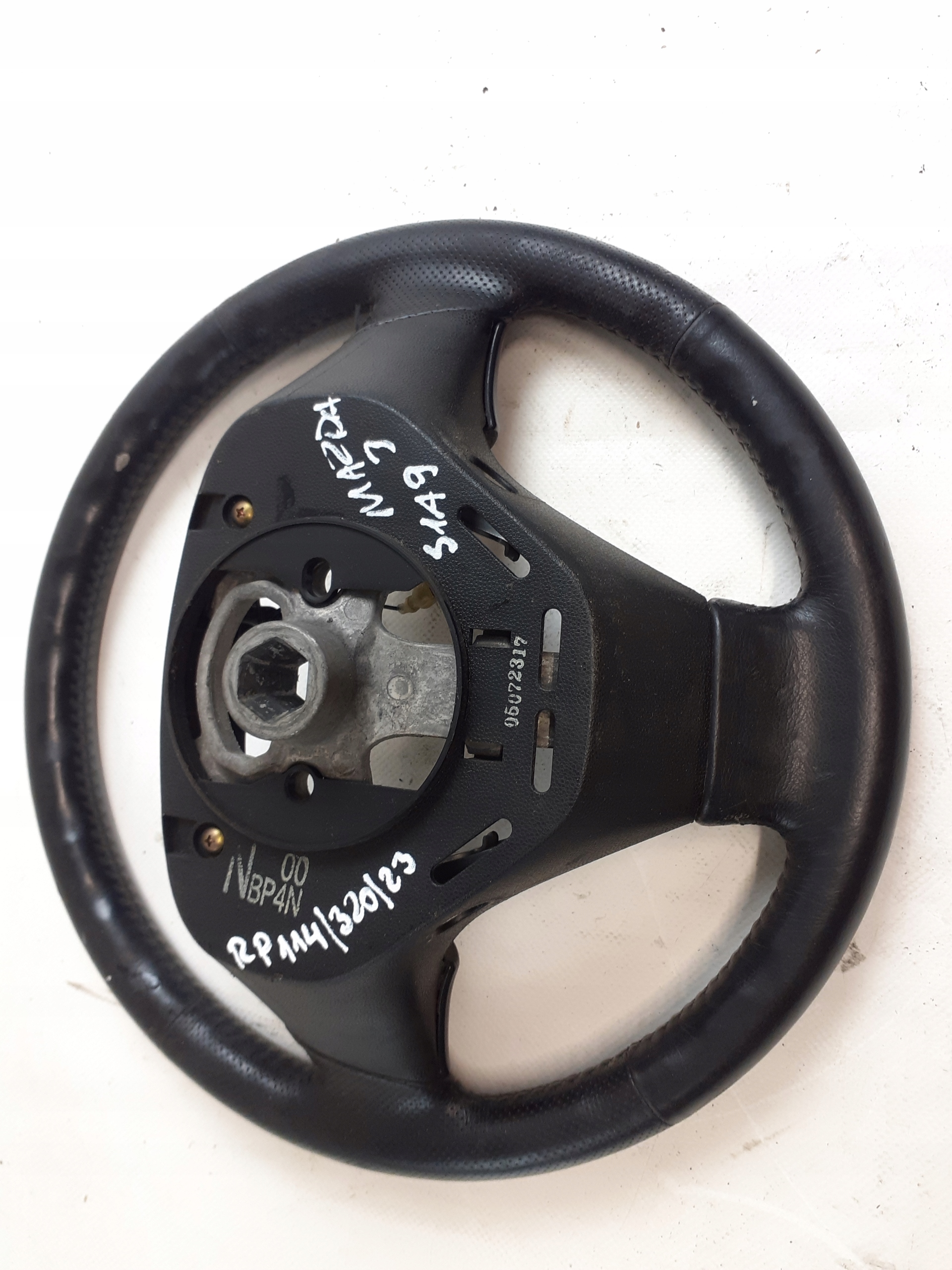 MAZDA 3 volant kůže MULTI