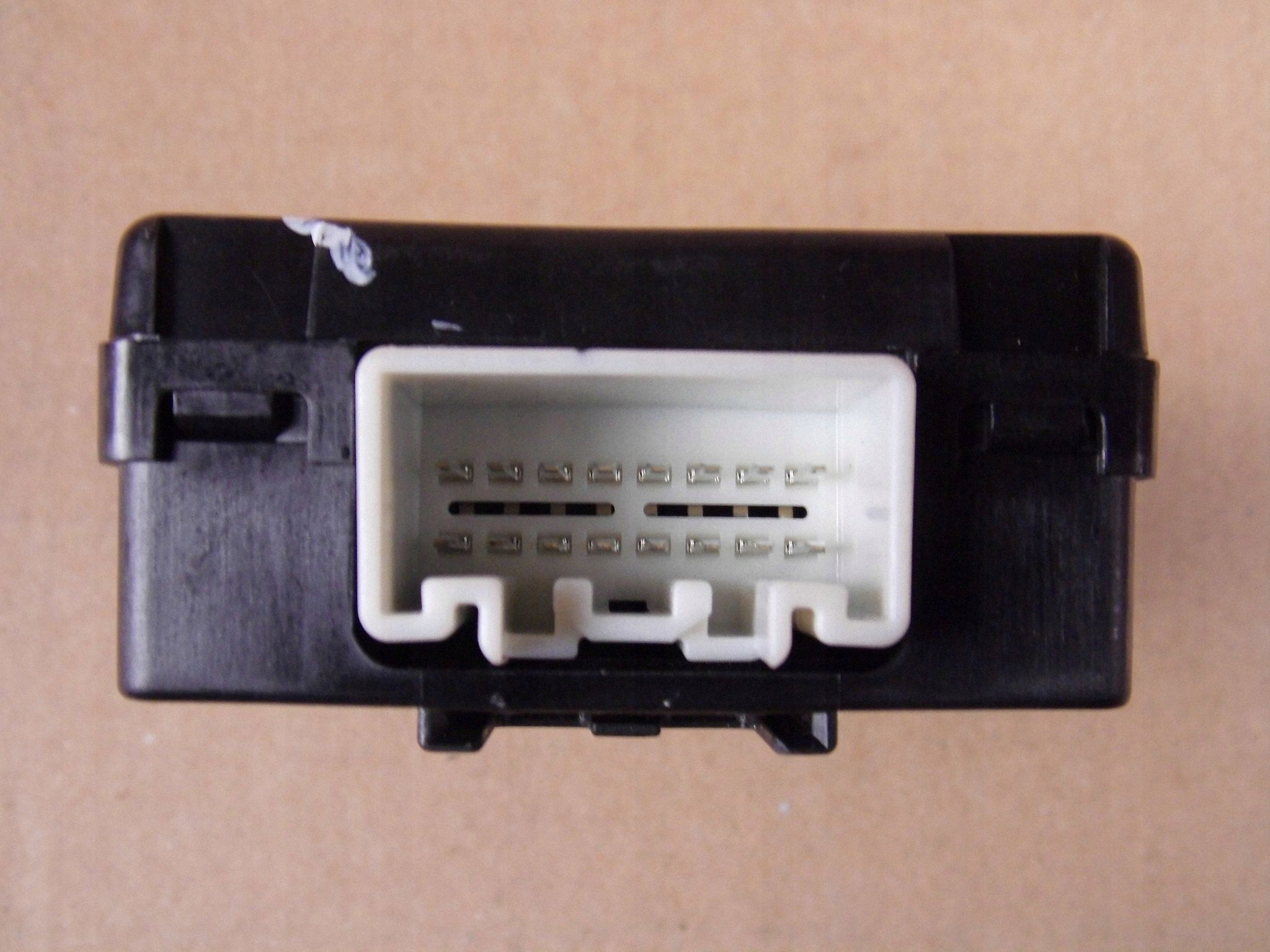 Mazda 3 BM Module Central de la serrure BJS988092 BHS788092
