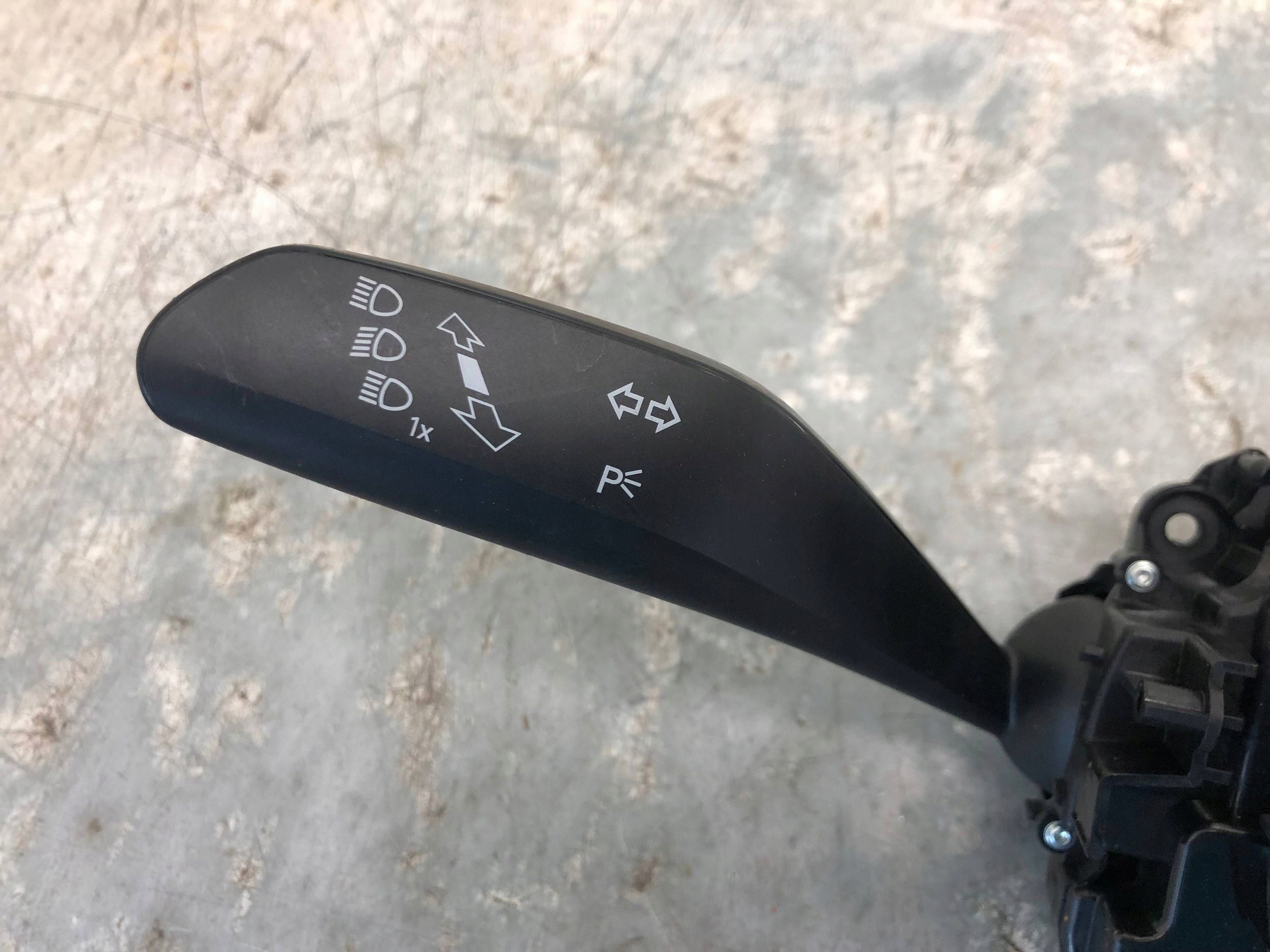 steering wheel levers and controls VW ID3 ID4 1EA953507AE