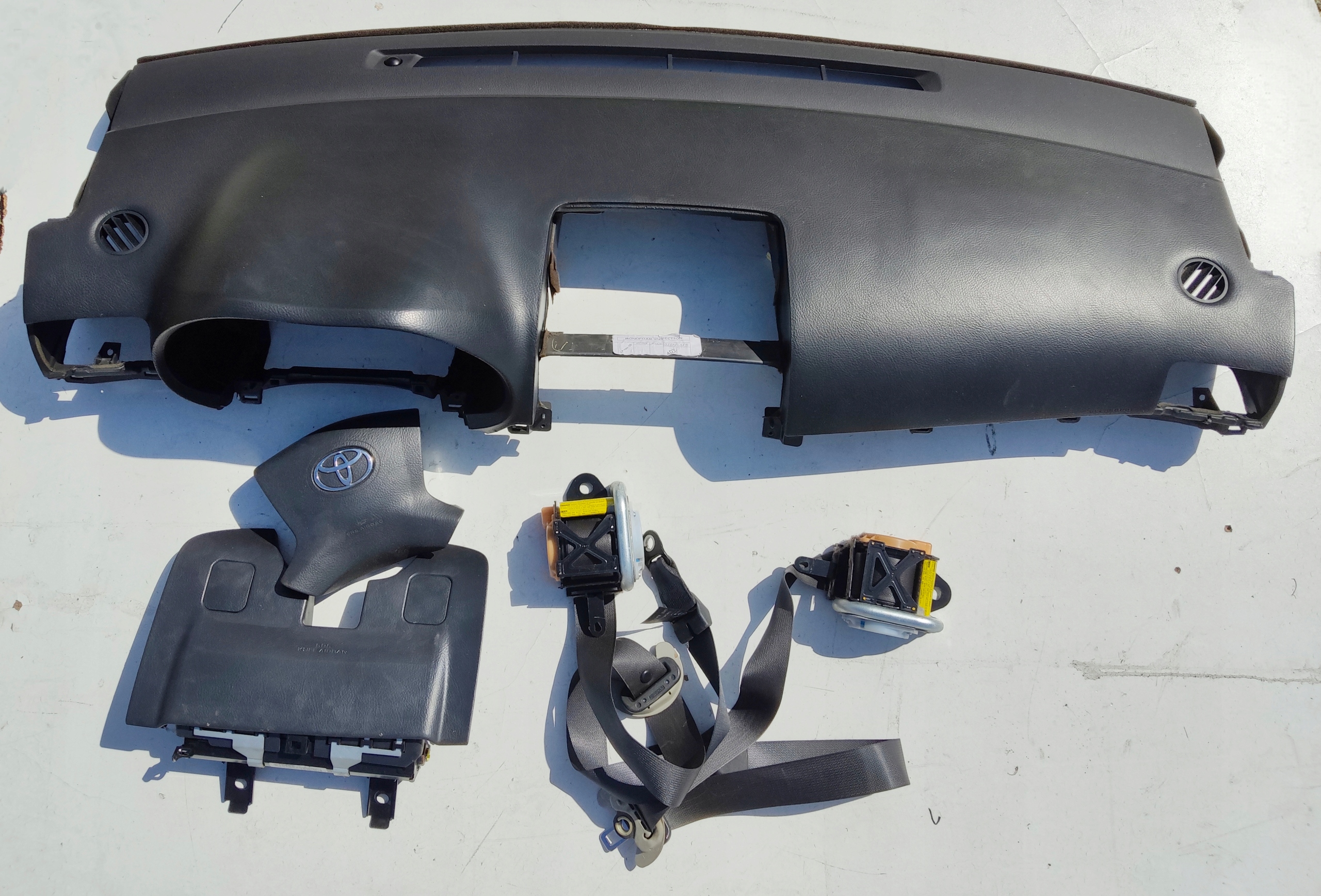 PODUSZKI PASY DESKA KOKPIT AVENSIS T25 2003-2008 EUROPA