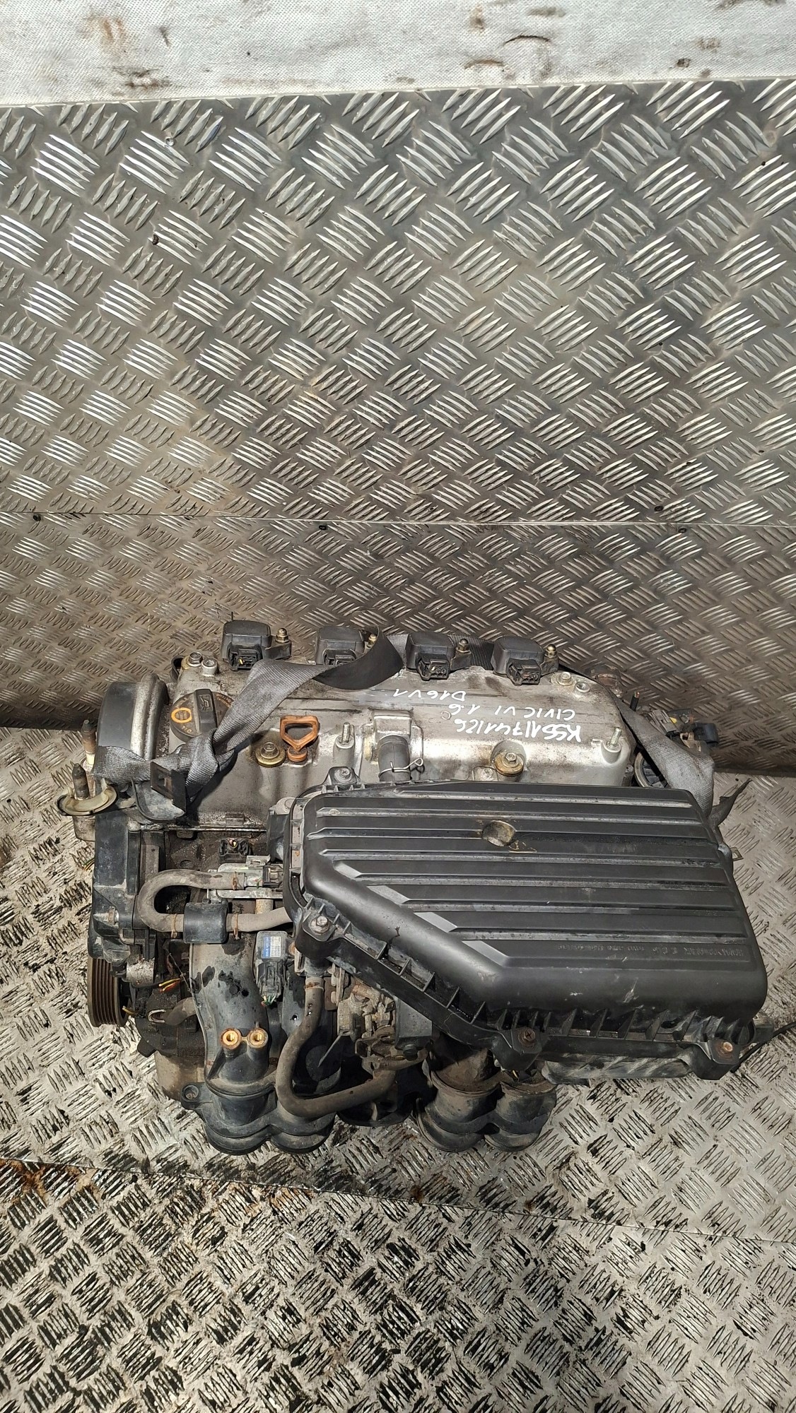 engine pillar HONDA CIVIC VII 1.6 D16V1