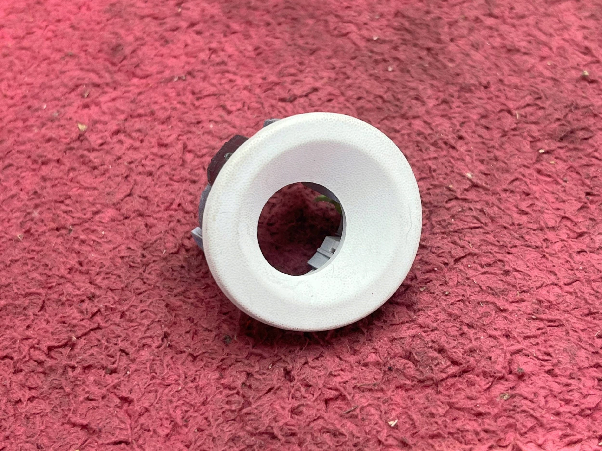 bracket of the sensor PDC rear part Citroen Berlingo 9682341777