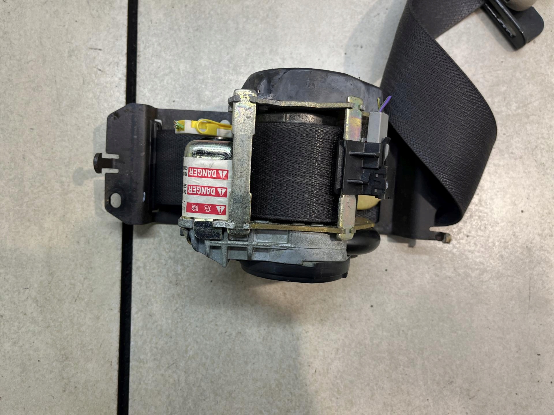 tension belt safety left front PACIFICA 3.5 V6 P0TS591DVAF