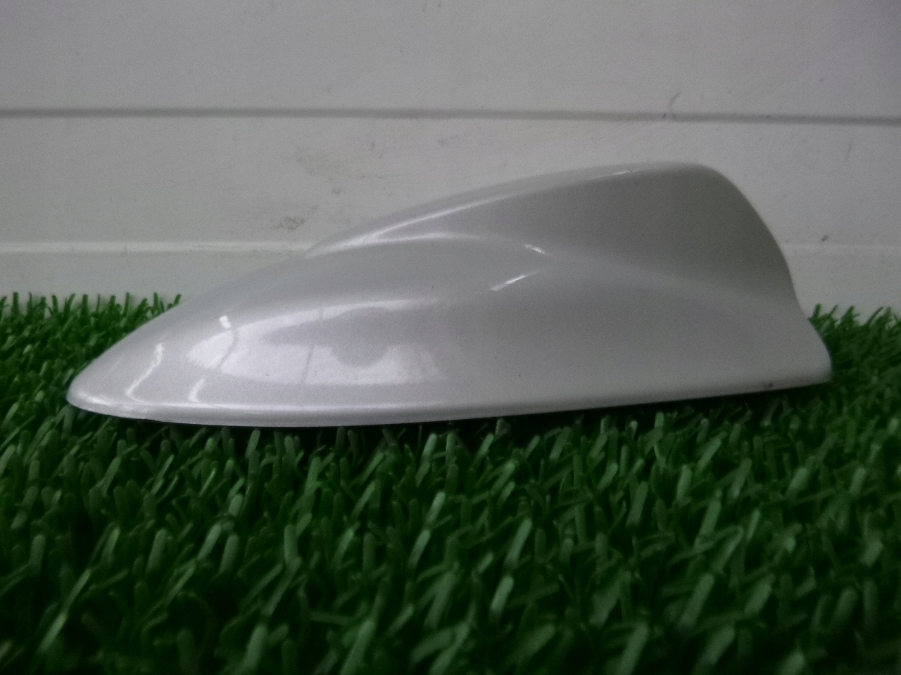 VOLVO C30 06-12 PLETWA ANTENY Farbe 481-16