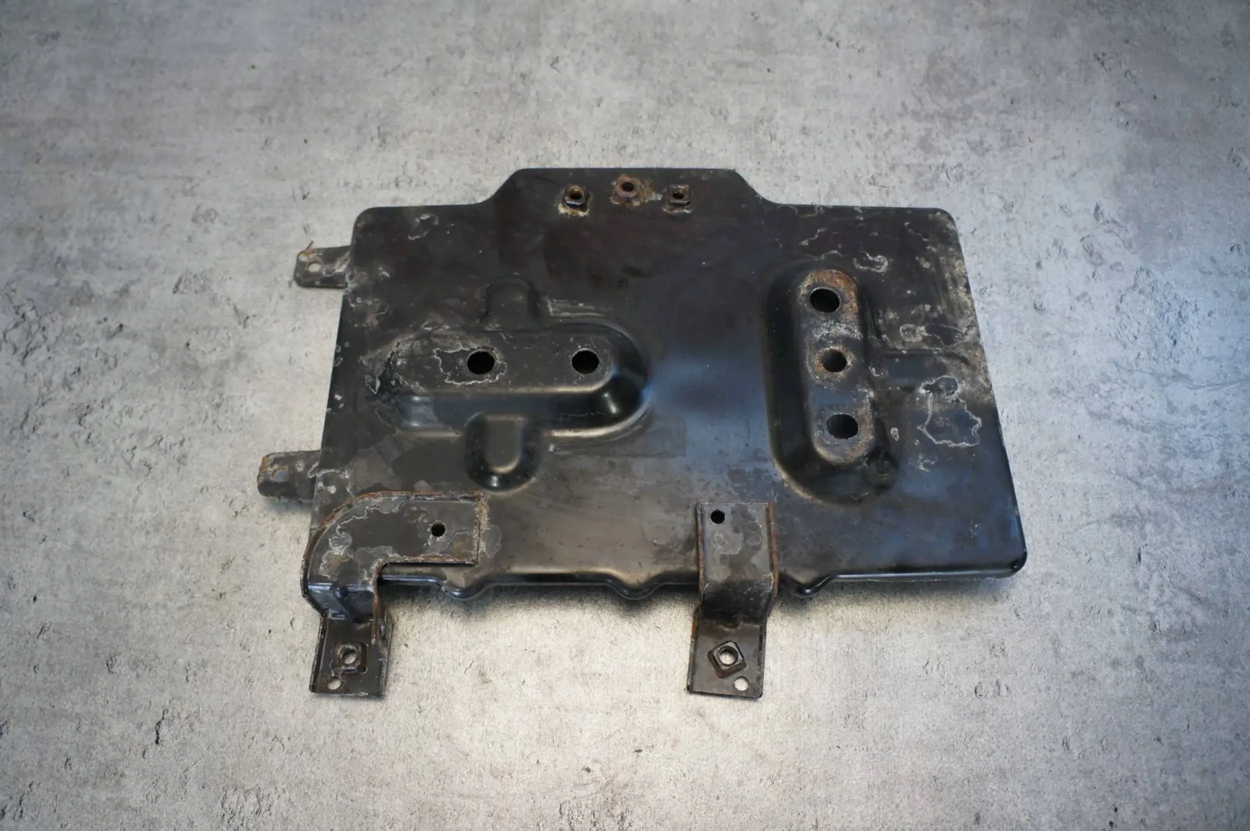 PODSTAWA OBUDOWA MOCOWANIE AKUMULATORA SSANGYONG TIVOLI 1.6 Typ samochodu 4x4/SUV