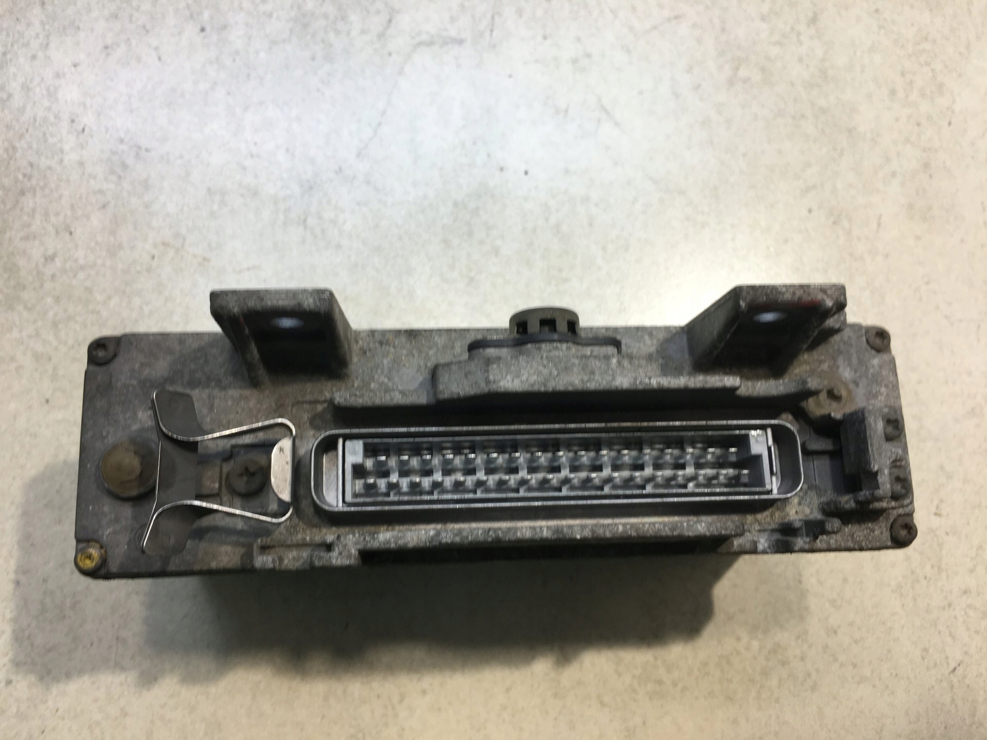 control unit of the engine W202 1.8 0265101040 0125457432
