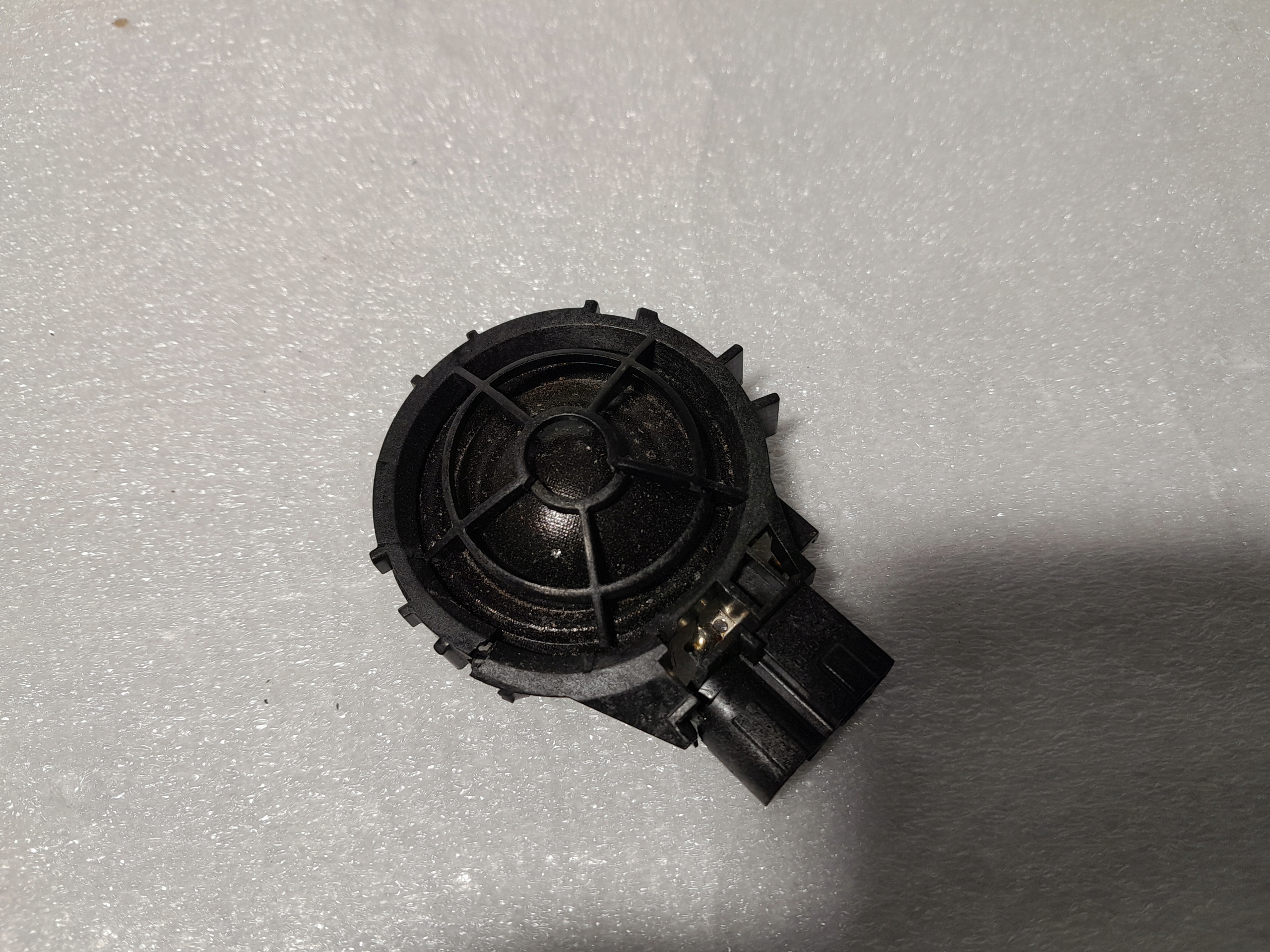 AUDI A3 S3 8V speaker WYSOKOTONOWY 8V0035398A