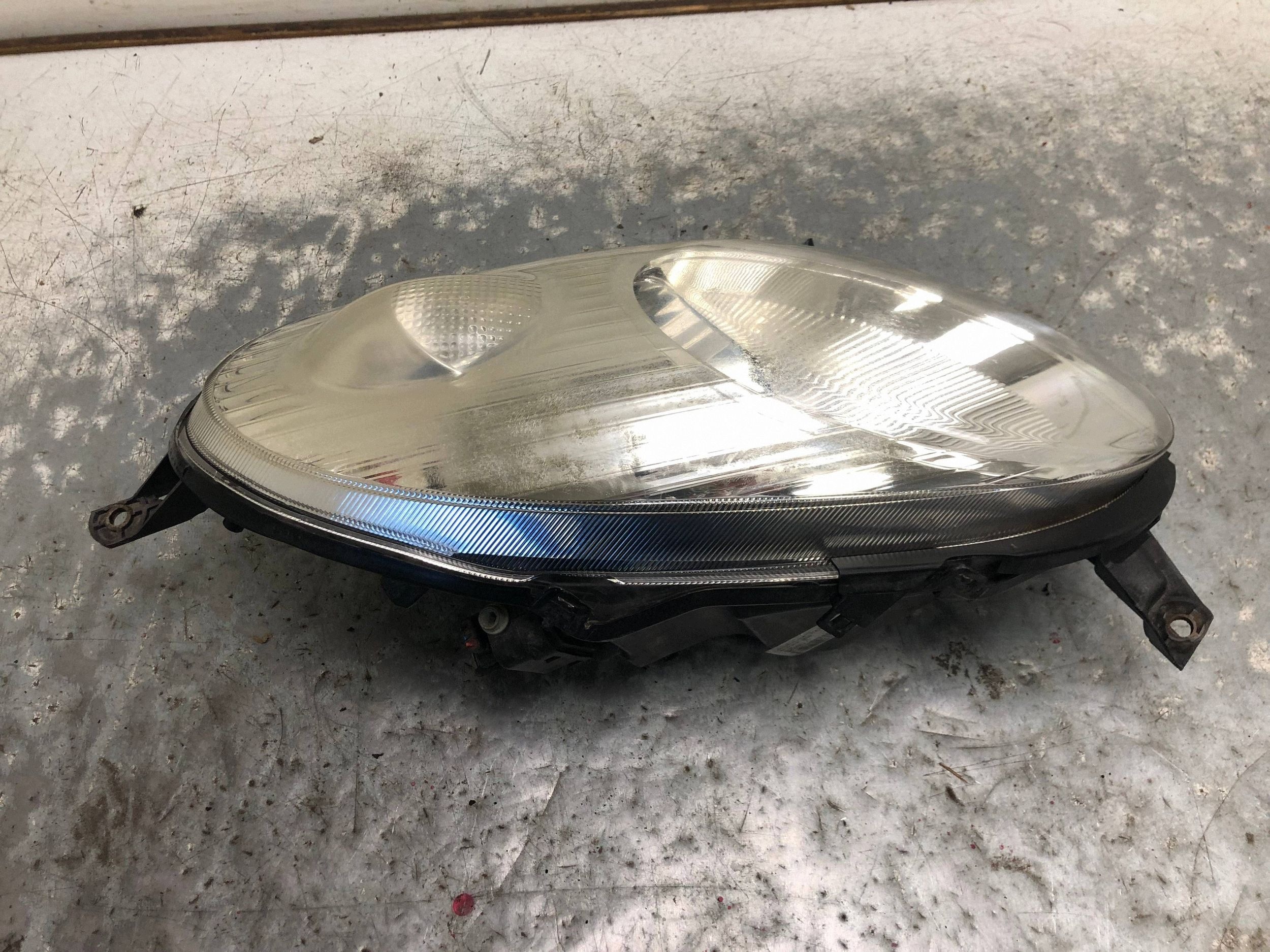 light left front NISSAN MICRA K12 89900606